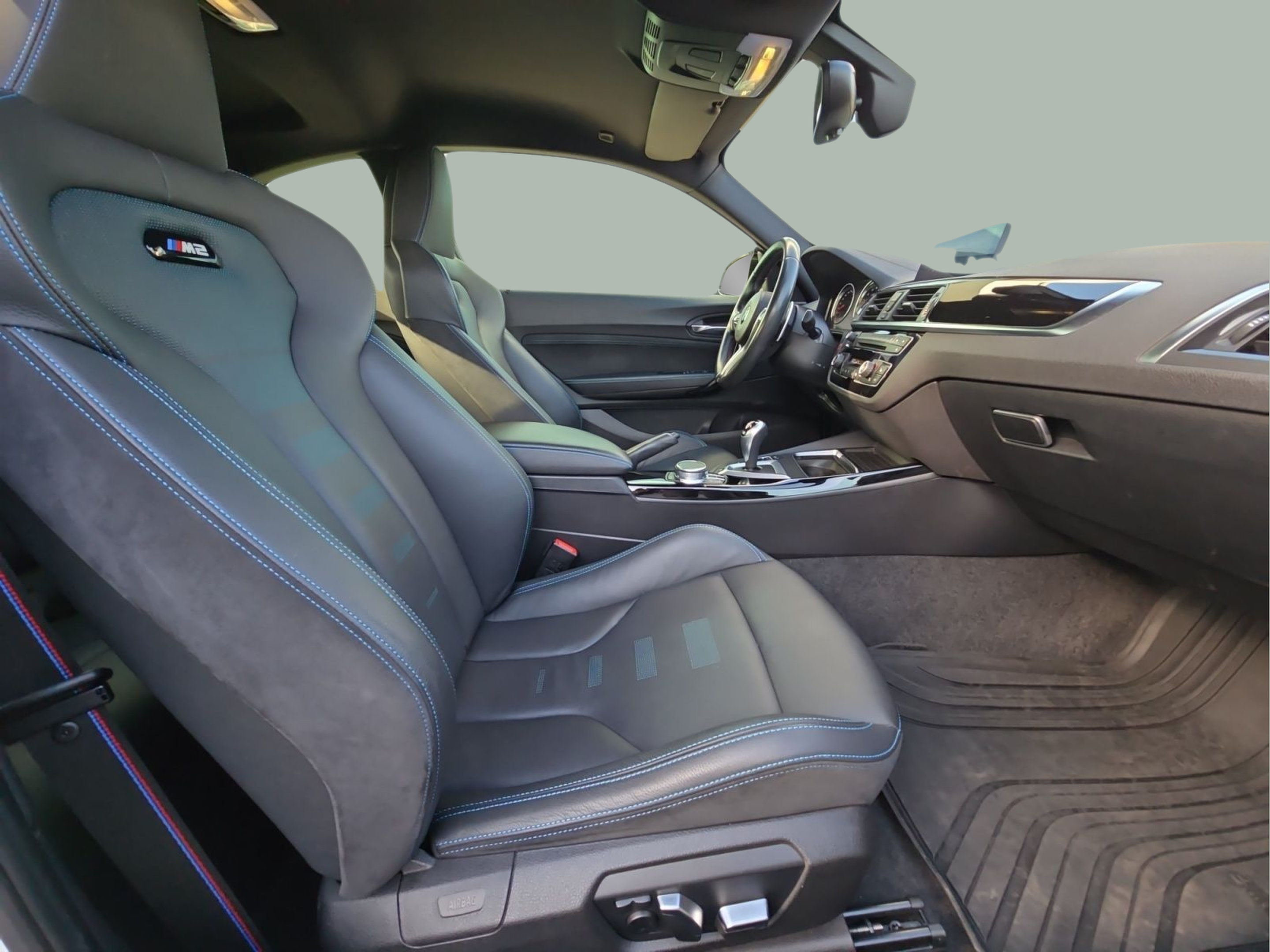 BMW M M2 Competition Coupé color Blanco. Año 2019. 302KW(410CV). Gasolina. En concesionario MCoutinho Bomcar Leiria de Leiria