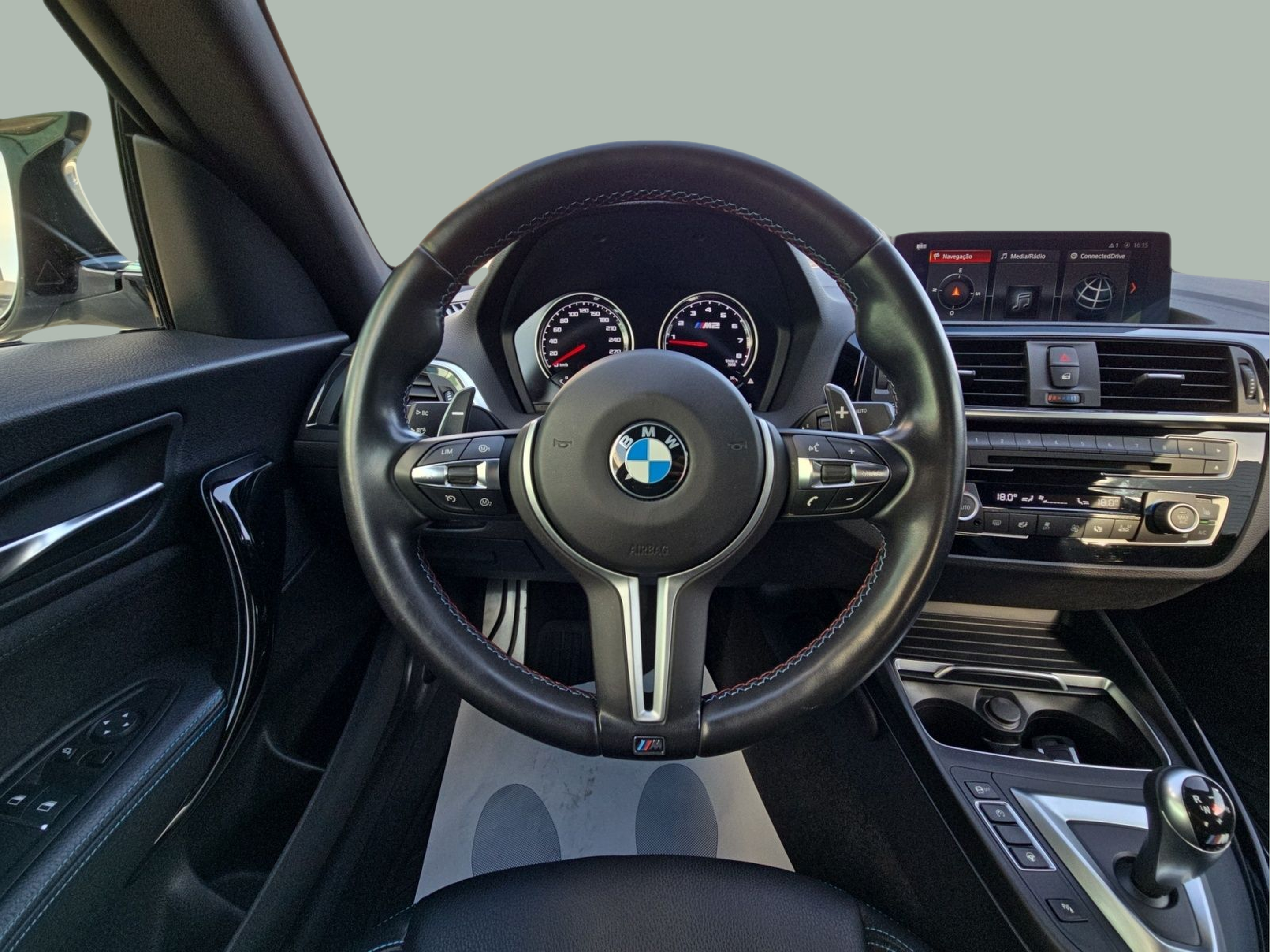 BMW M M2 Competition Coupé color Blanco. Año 2019. 302KW(410CV). Gasolina. En concesionario MCoutinho Bomcar Leiria de Leiria