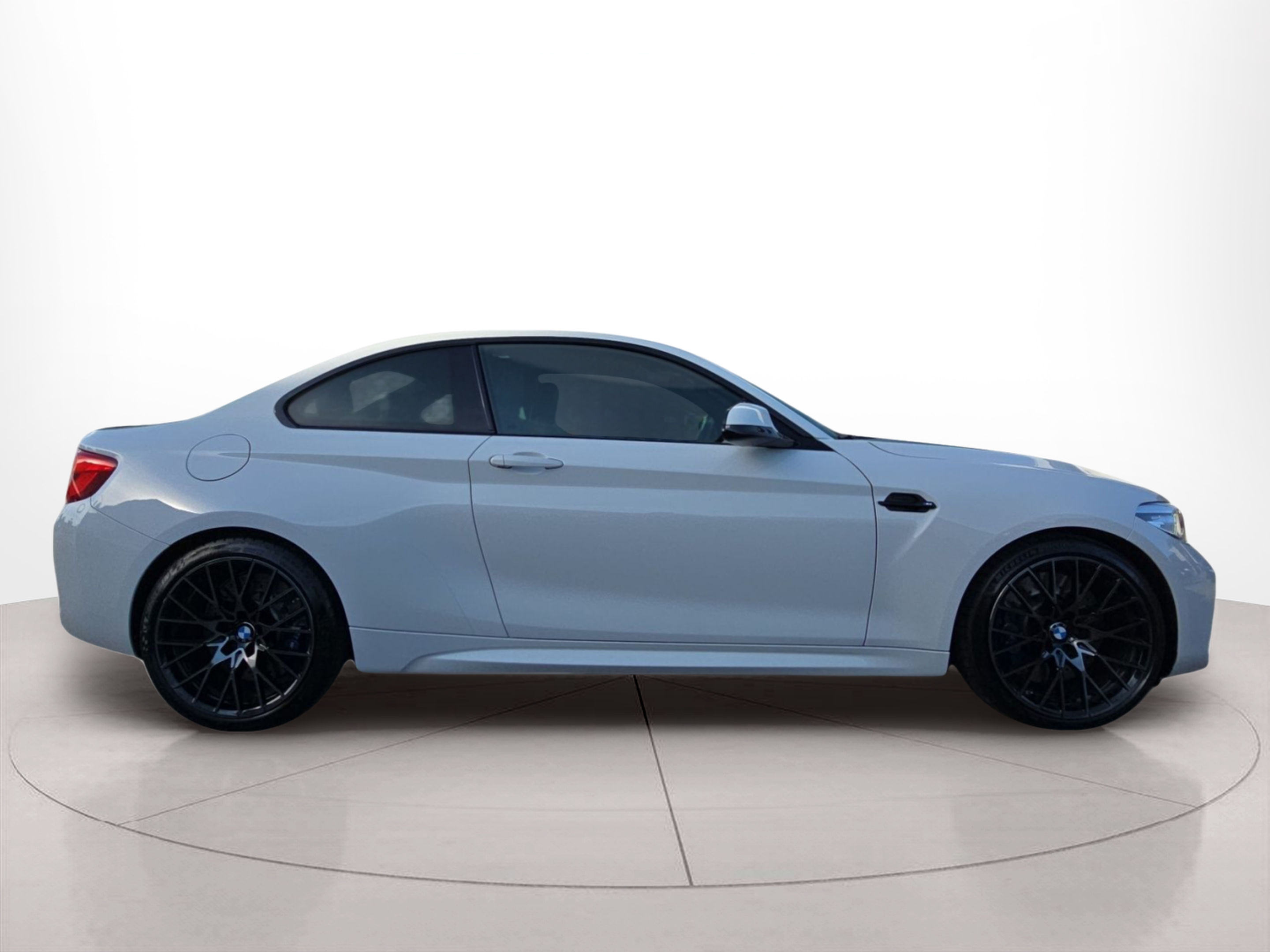 BMW M M2 Competition Coupé color Blanco. Año 2019. 302KW(410CV). Gasolina. En concesionario MCoutinho Bomcar Leiria de Leiria