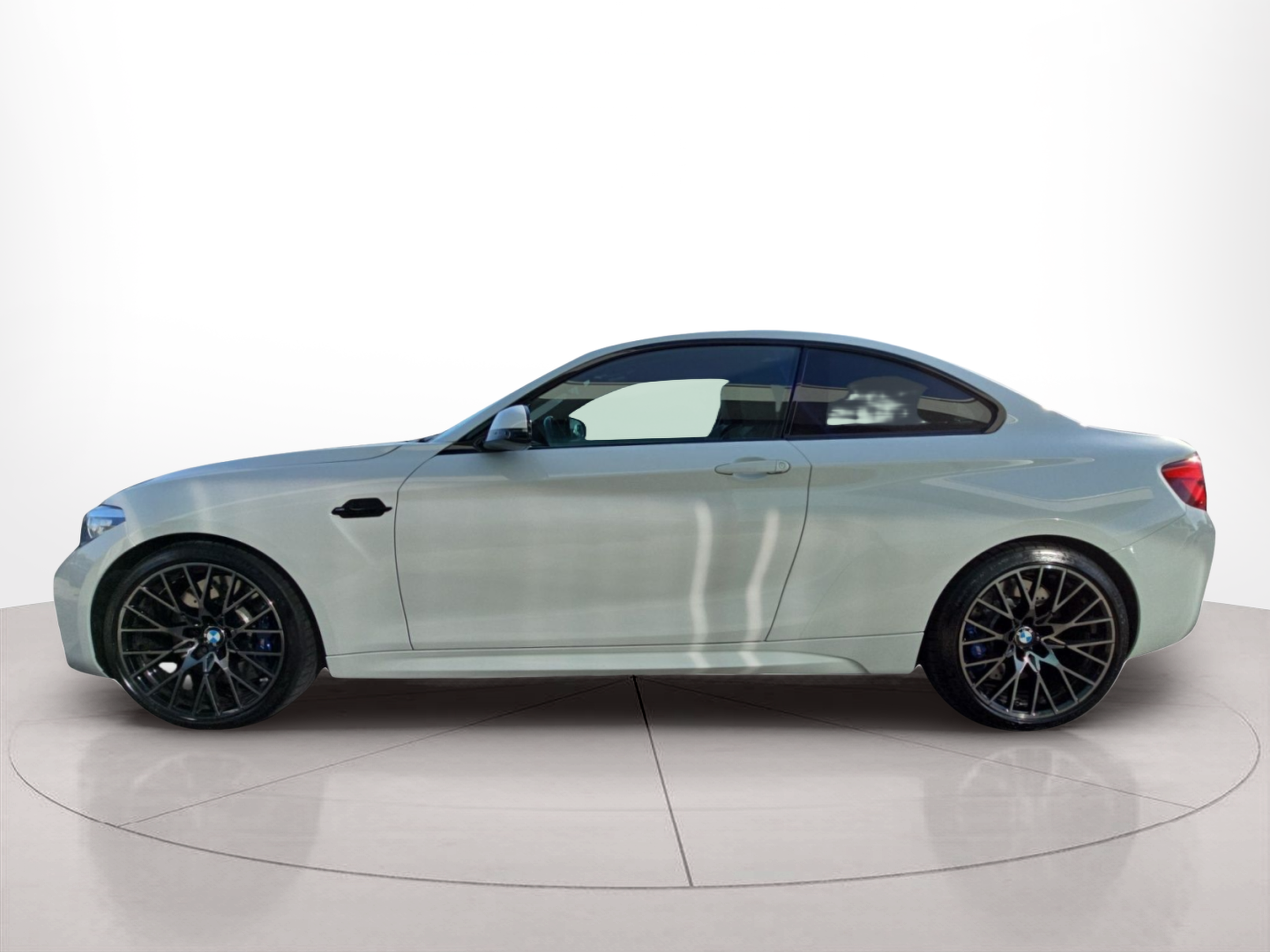 Fotos de BMW M M2 Competition Coupé color Blanco. Año 2019. 302KW(410CV). Gasolina. En concesionario MCoutinho Bomcar Leiria de Leiria