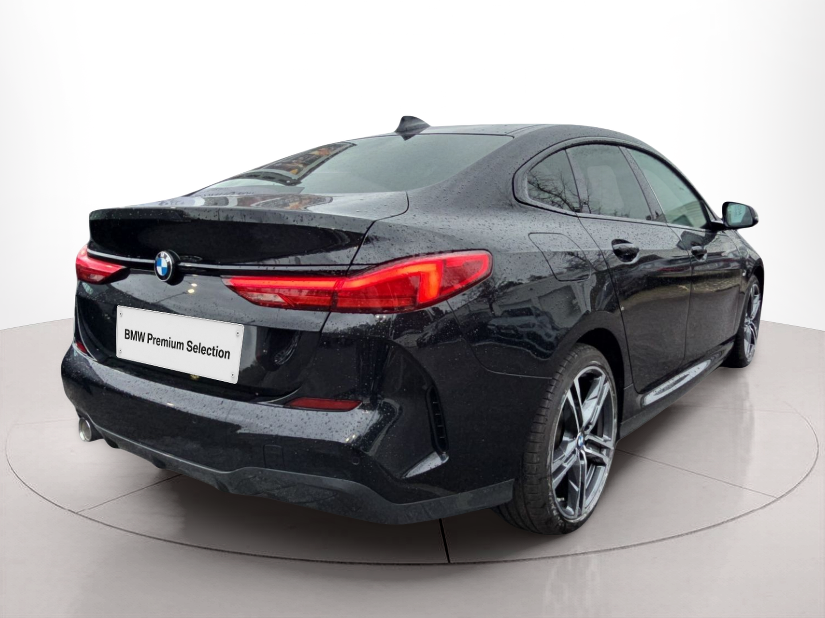 BMW Série 2 216d Gran Coupe color Negro. Año 2024. 85KW(116CV). Diesel. En concesionario MCoutinho Bomcar Coimbra de Coimbra