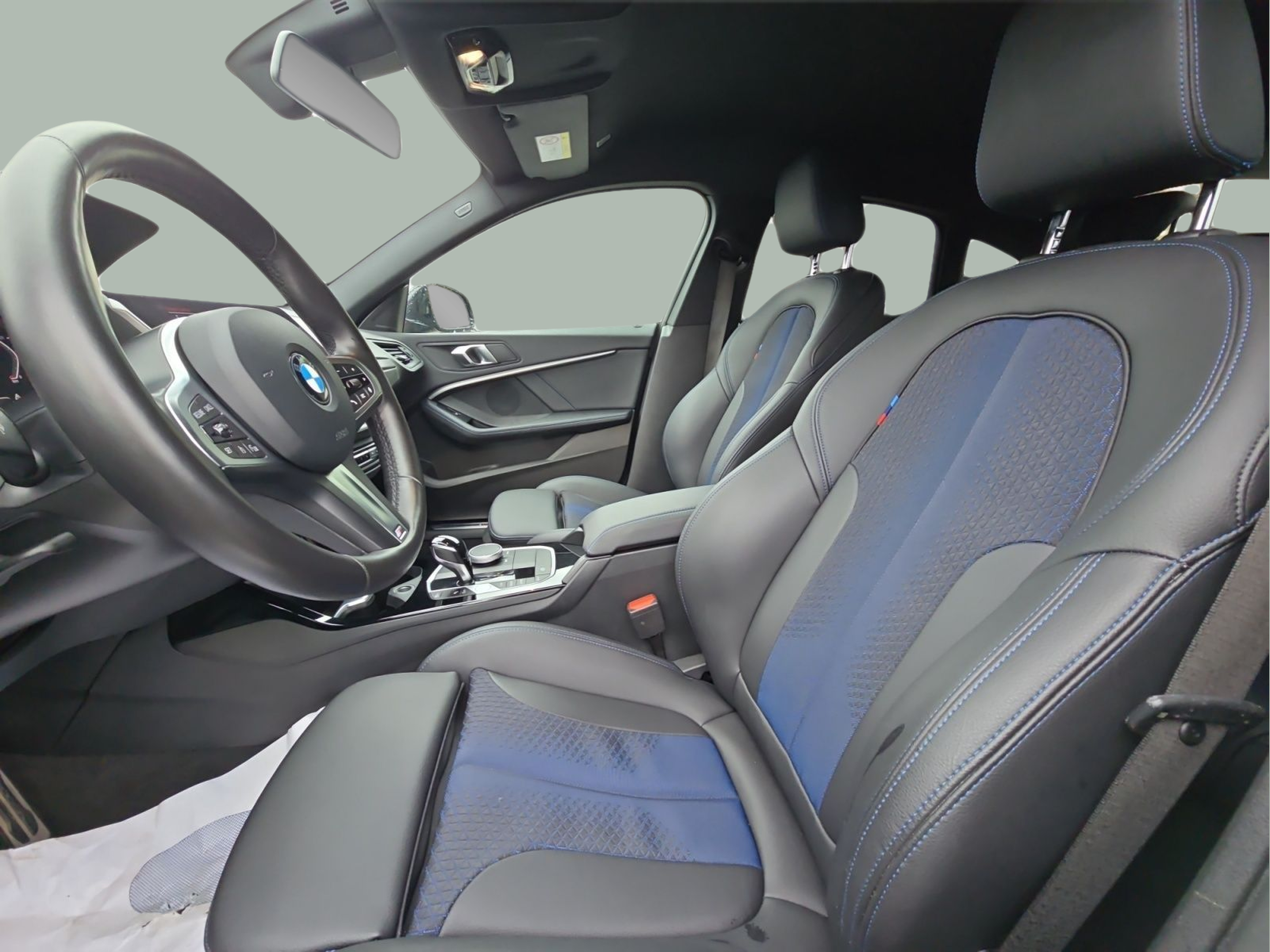 BMW Série 2 216d Gran Coupe color Negro. Año 2024. 85KW(116CV). Diesel. En concesionario MCoutinho Bomcar Coimbra de Coimbra