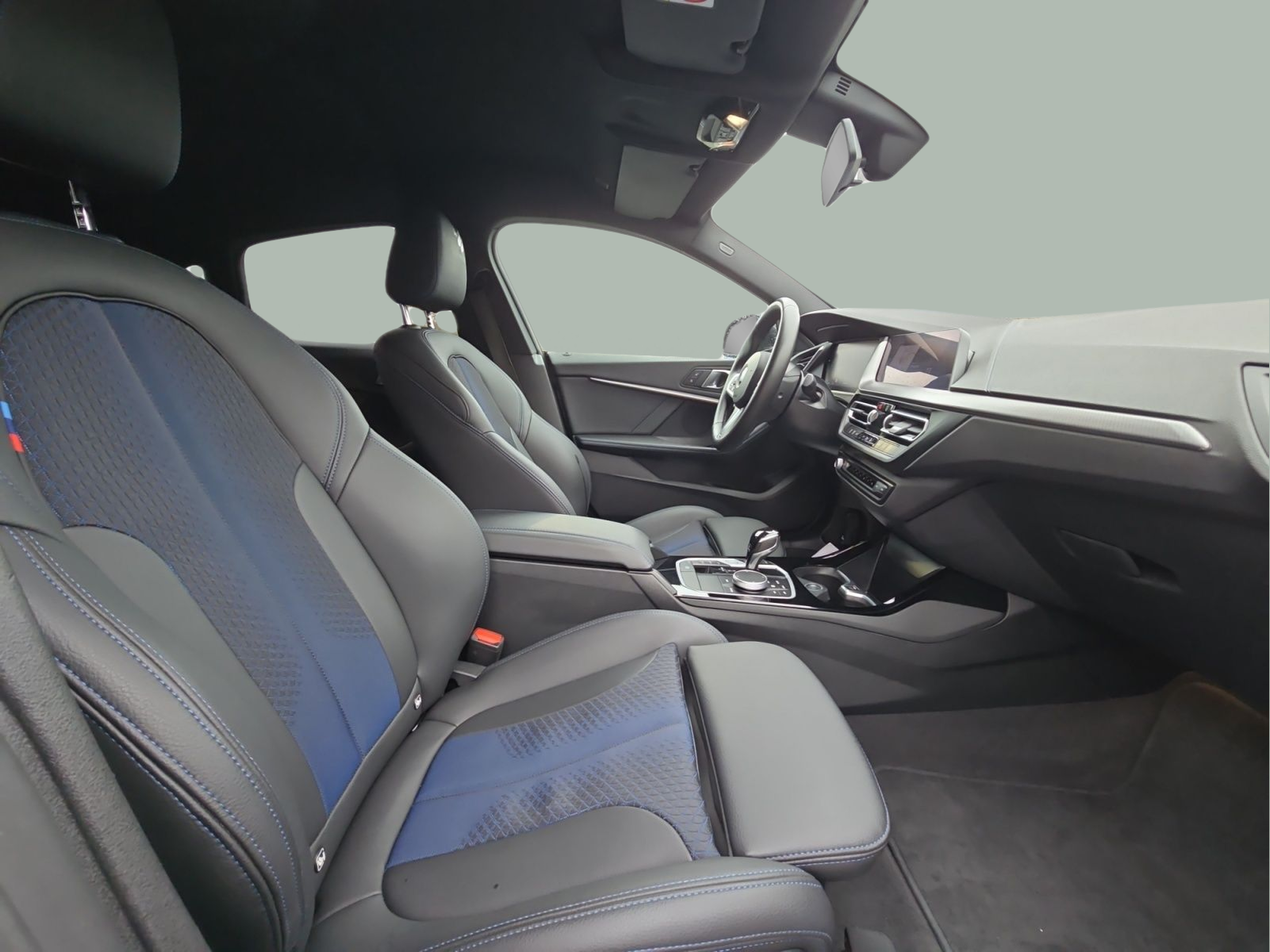 BMW Série 2 216d Gran Coupe color Negro. Año 2024. 85KW(116CV). Diesel. En concesionario MCoutinho Bomcar Coimbra de Coimbra