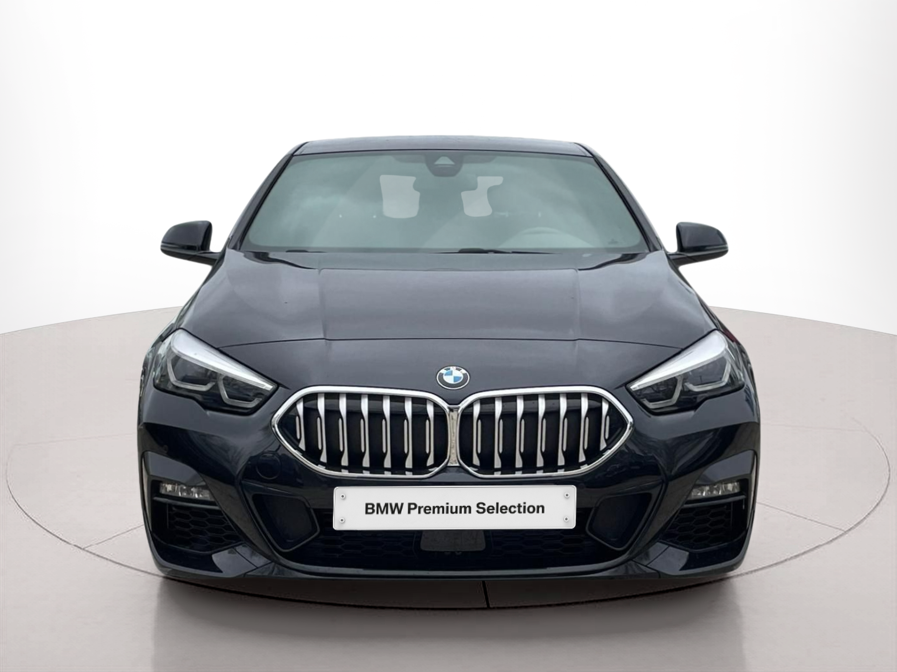 Fotos de BMW Série 2 216d Gran Coupe color Negro. Año 2024. 85KW(116CV). Diesel. En concesionario MCoutinho - Viseu de Viseu