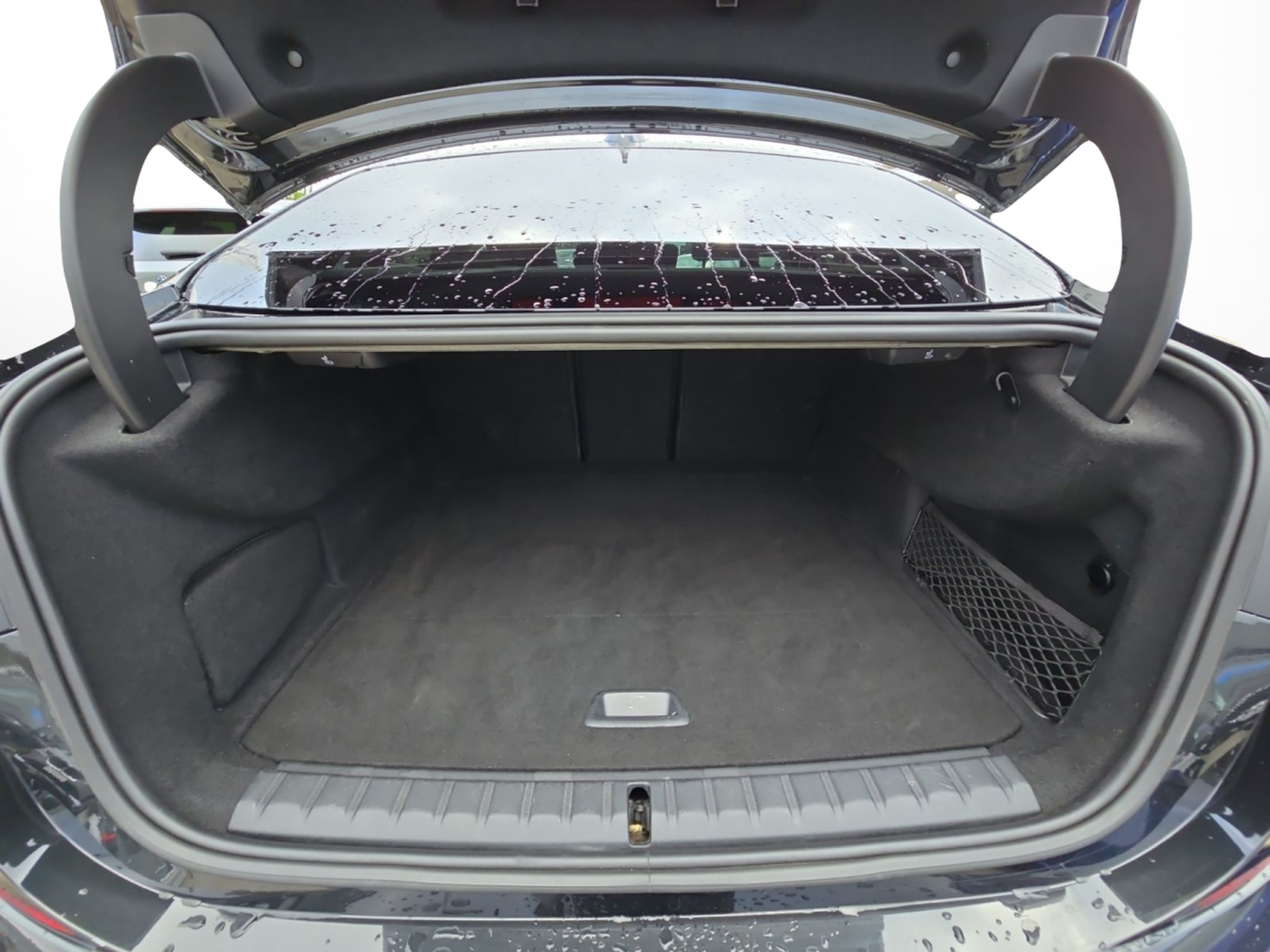 BMW Série 2 216d Gran Coupe color Negro. Año 2024. 85KW(116CV). Diesel. En concesionario MCoutinho Bomcar Leiria de Leiria