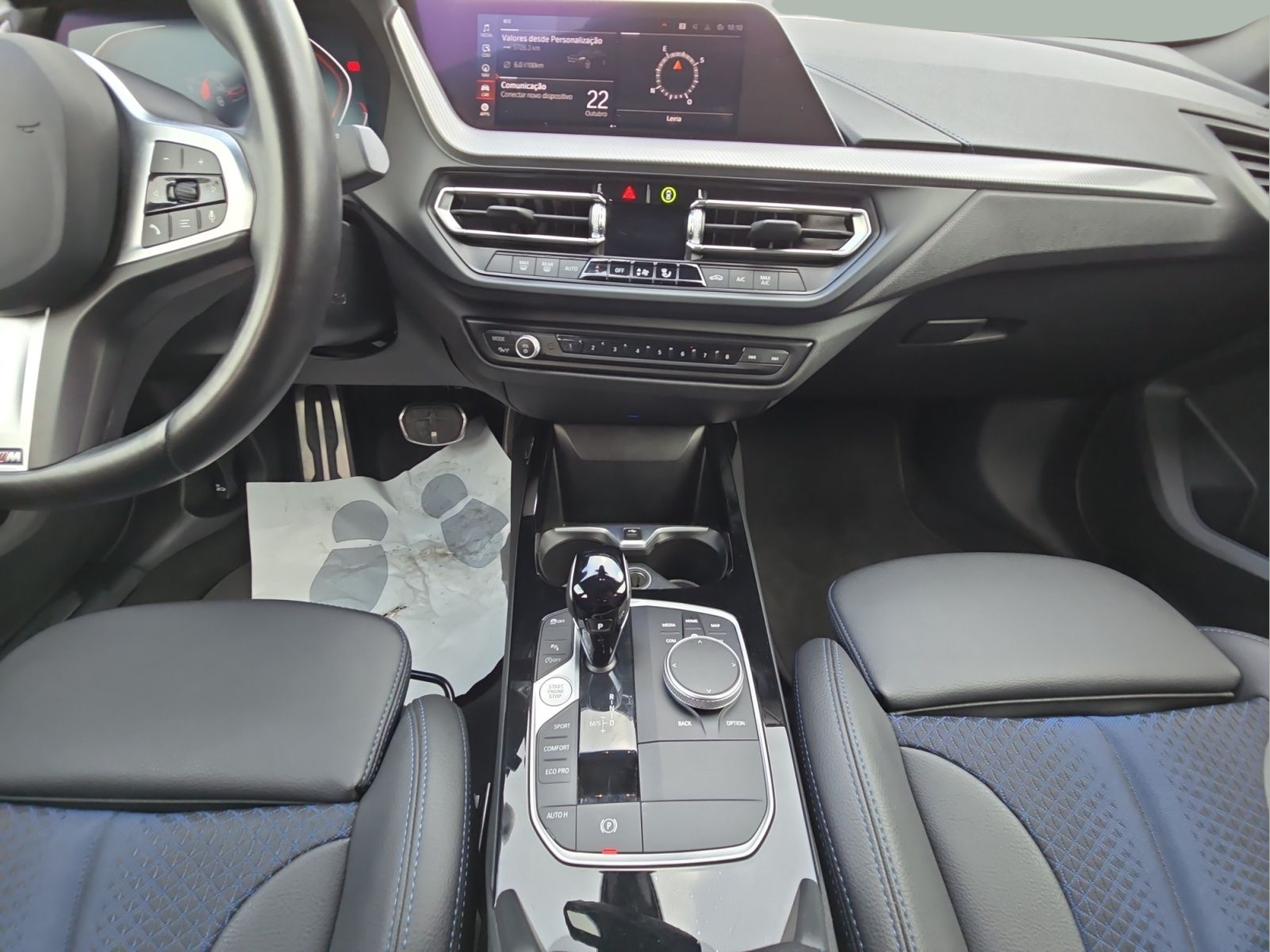 BMW Série 2 216d Gran Coupe color Negro. Año 2024. 85KW(116CV). Diesel. En concesionario MCoutinho Bomcar Leiria de Leiria