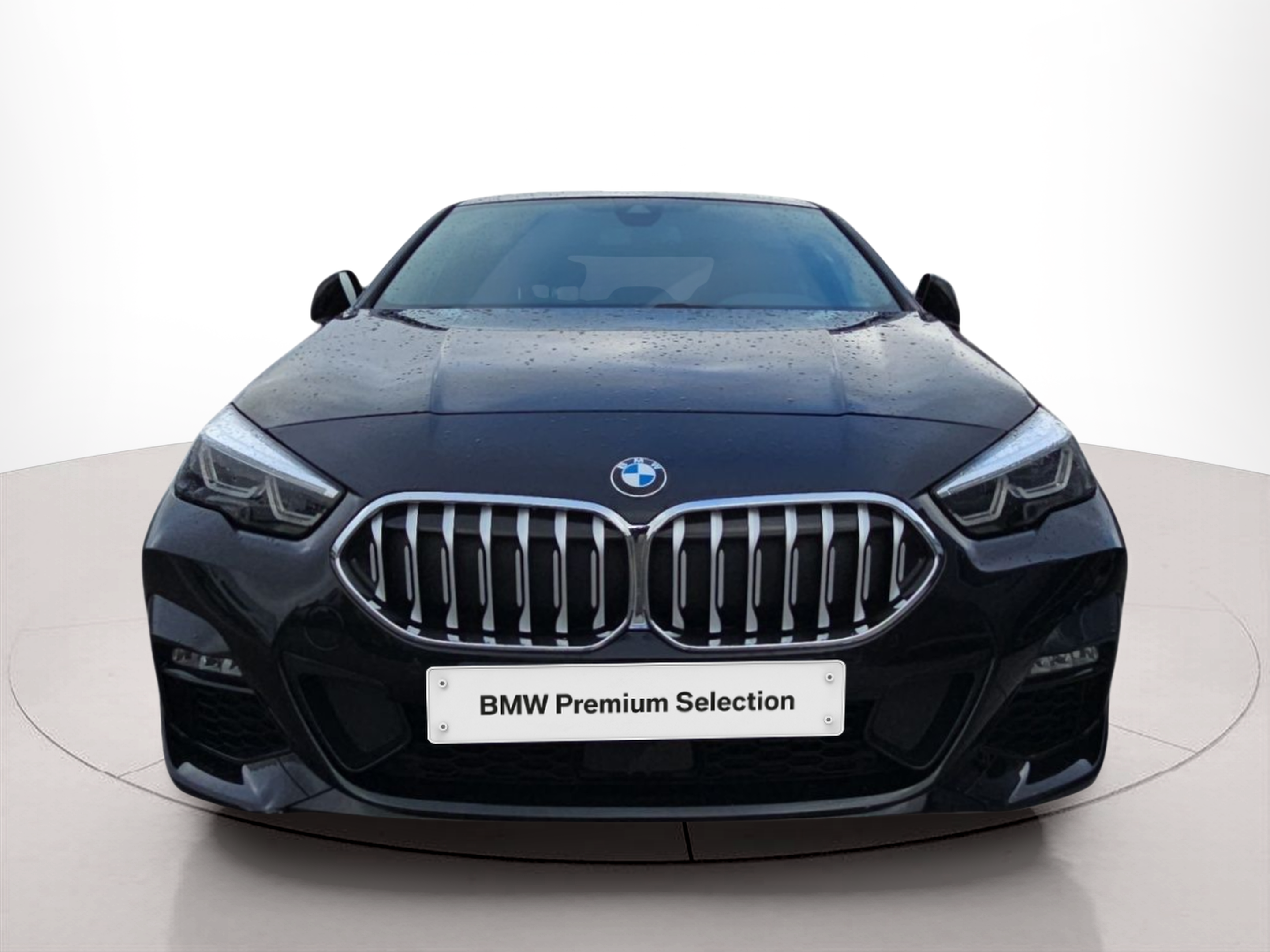 Fotos de BMW Série 2 216d Gran Coupe color Negro. Año 2024. 85KW(116CV). Diesel. En concesionario MCoutinho Bomcar Leiria de Leiria