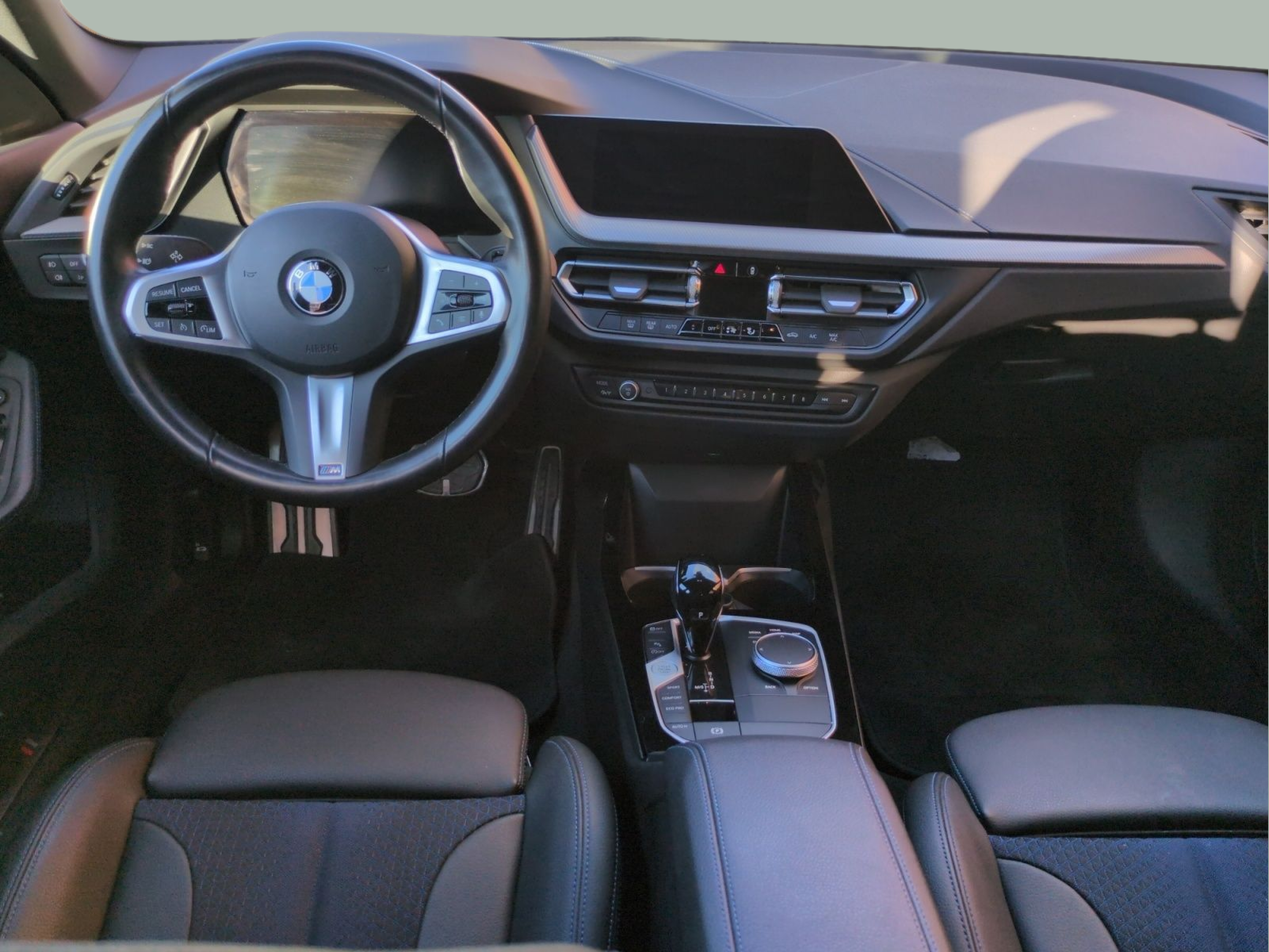 BMW Série 2 216d Gran Coupe color Negro. Año 2024. 85KW(116CV). Diesel. En concesionario MCoutinho - Vila Real de Vila Real