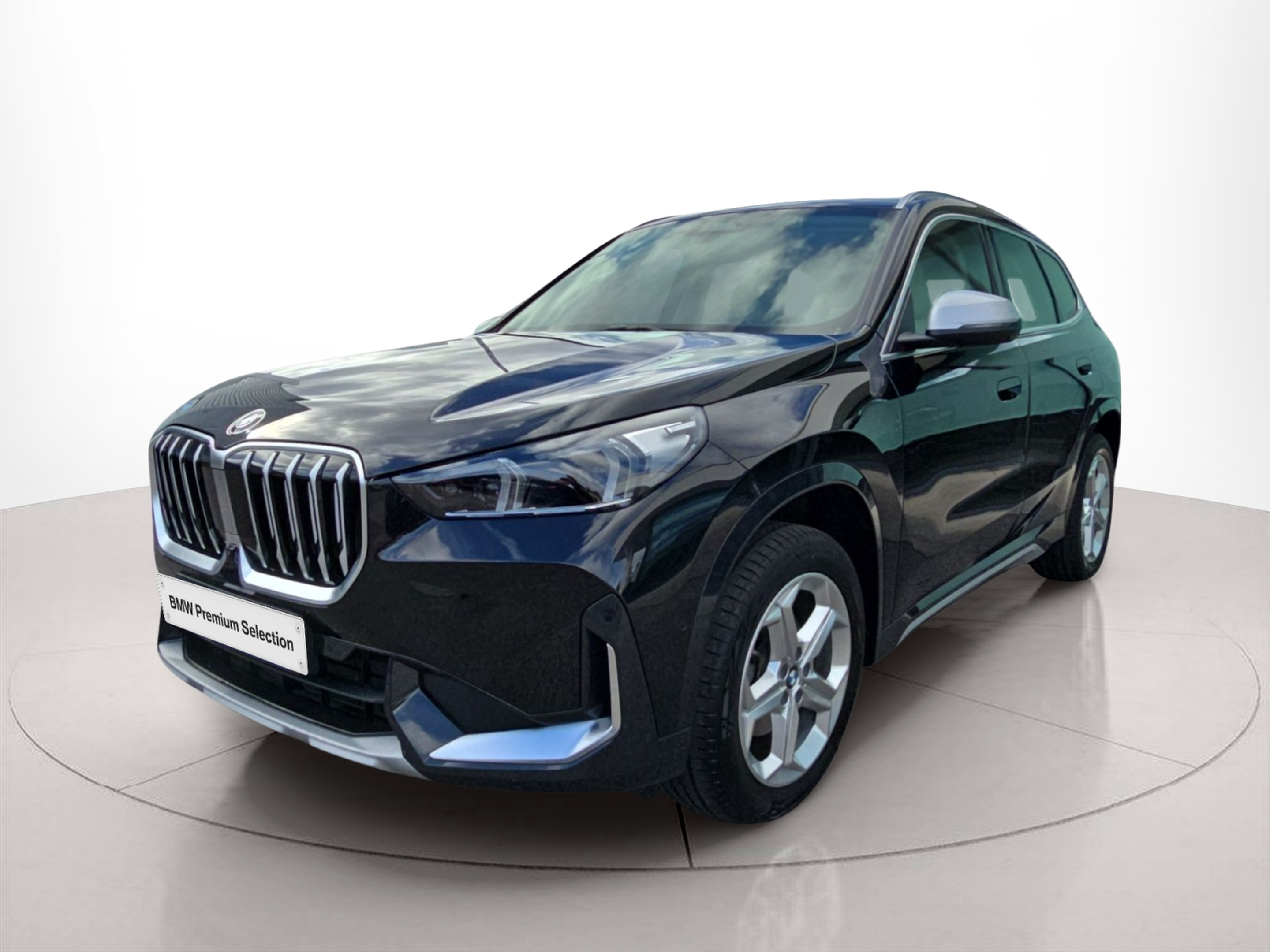 Fotos de BMW X1 sDrive18i color Negro. Año 2024. 100KW(136CV). Gasolina. En concesionario MCoutinho Bomcar Leiria de Leiria