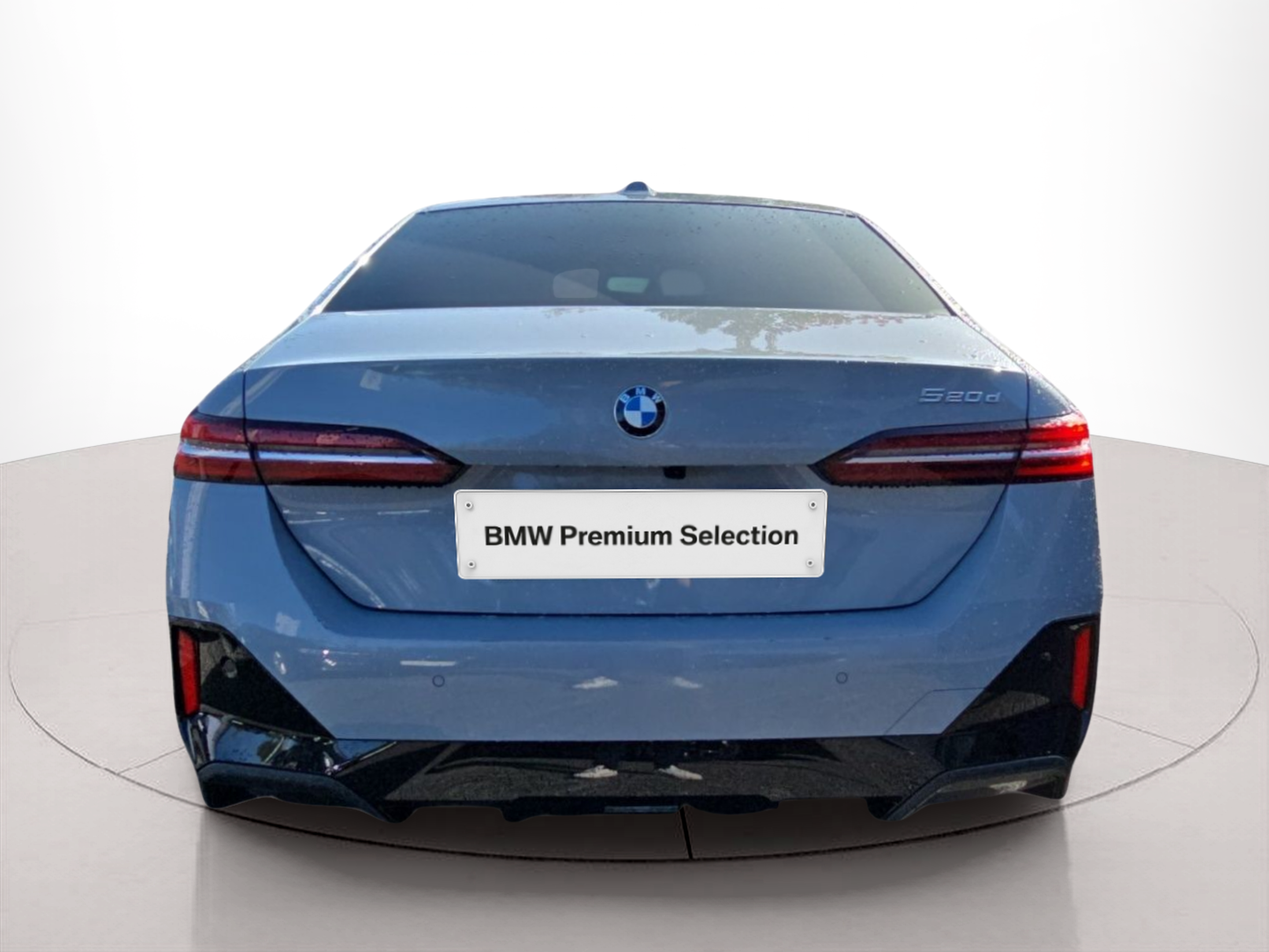 BMW Série 5 520d Berlina color Gris. Año 2024. 145KW(197CV). Diesel. En concesionario MCoutinho Bomcar Coimbra de Coimbra