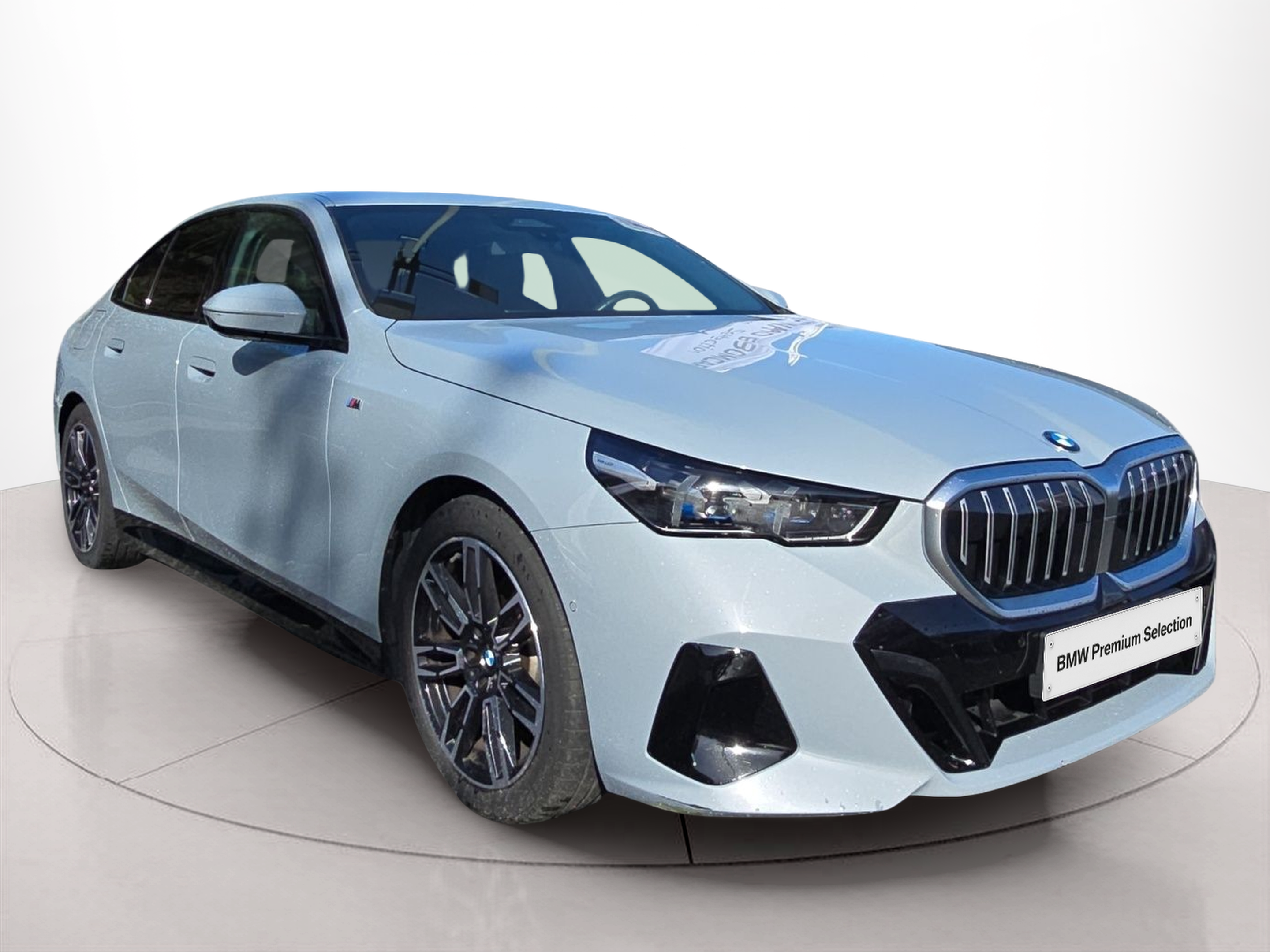 BMW Série 5 520d Berlina color Gris. Año 2024. 145KW(197CV). Diesel. En concesionario MCoutinho Bomcar Coimbra de Coimbra