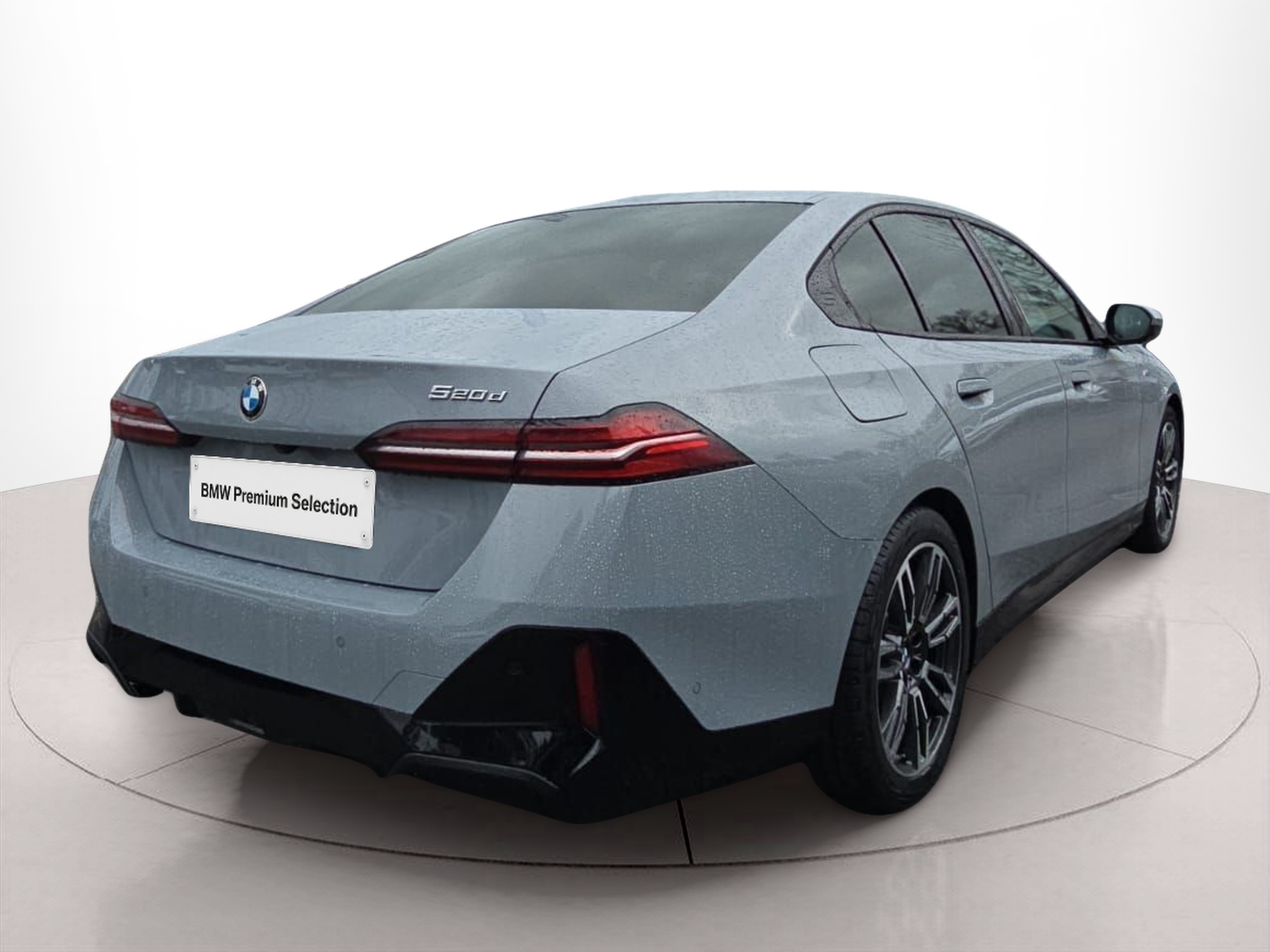 BMW Série 5 520d Berlina color Gris. Año 2024. 145KW(197CV). Diesel. En concesionario MCoutinho Bomcar Coimbra de Coimbra