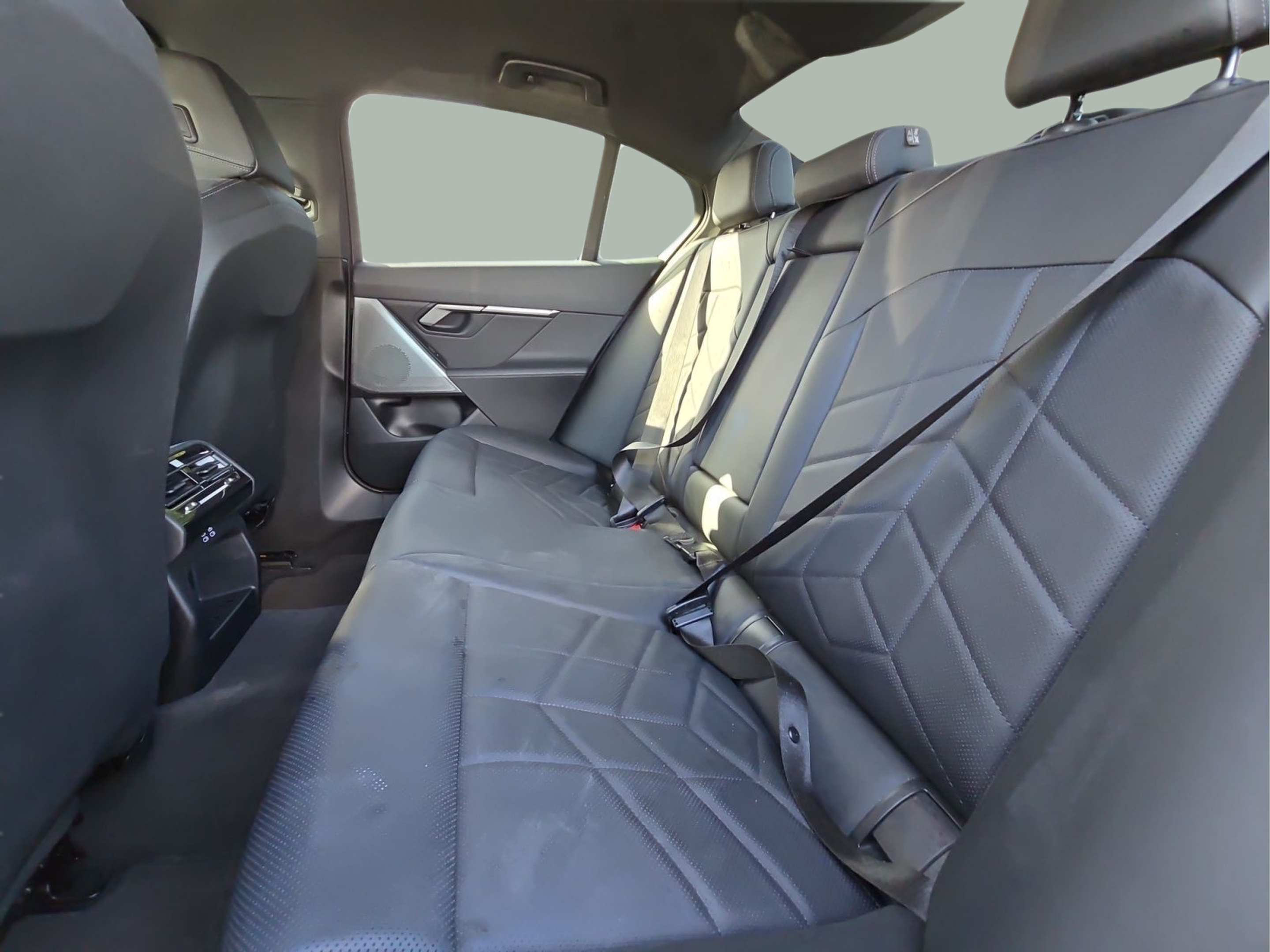 BMW Série 5 520d Berlina color Gris. Año 2024. 145KW(197CV). Diesel. En concesionario MCoutinho Bomcar Coimbra de Coimbra