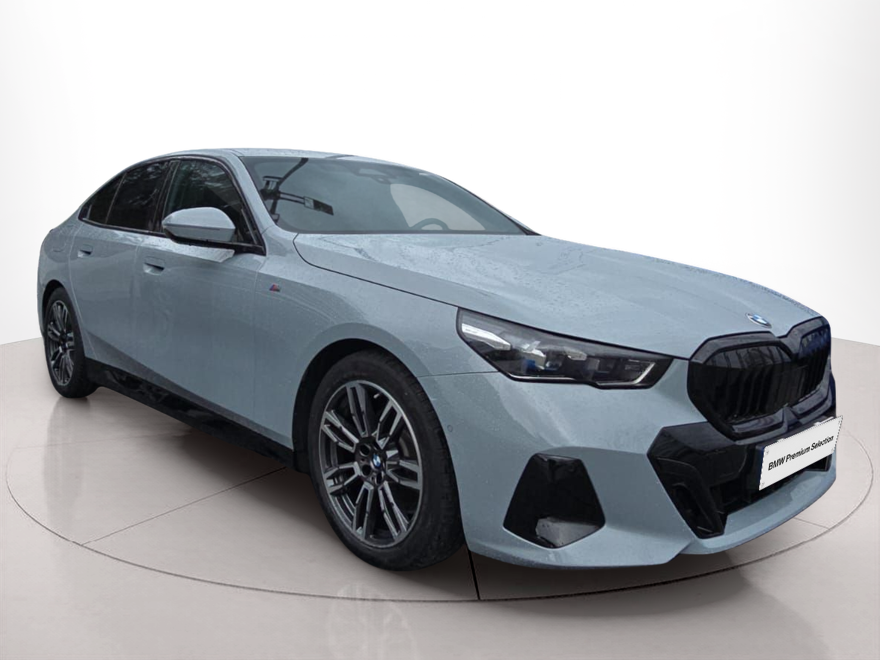 BMW Série 5 520d Berlina color Gris. Año 2024. 145KW(197CV). Diesel. En concesionario MCoutinho Bomcar Coimbra de Coimbra