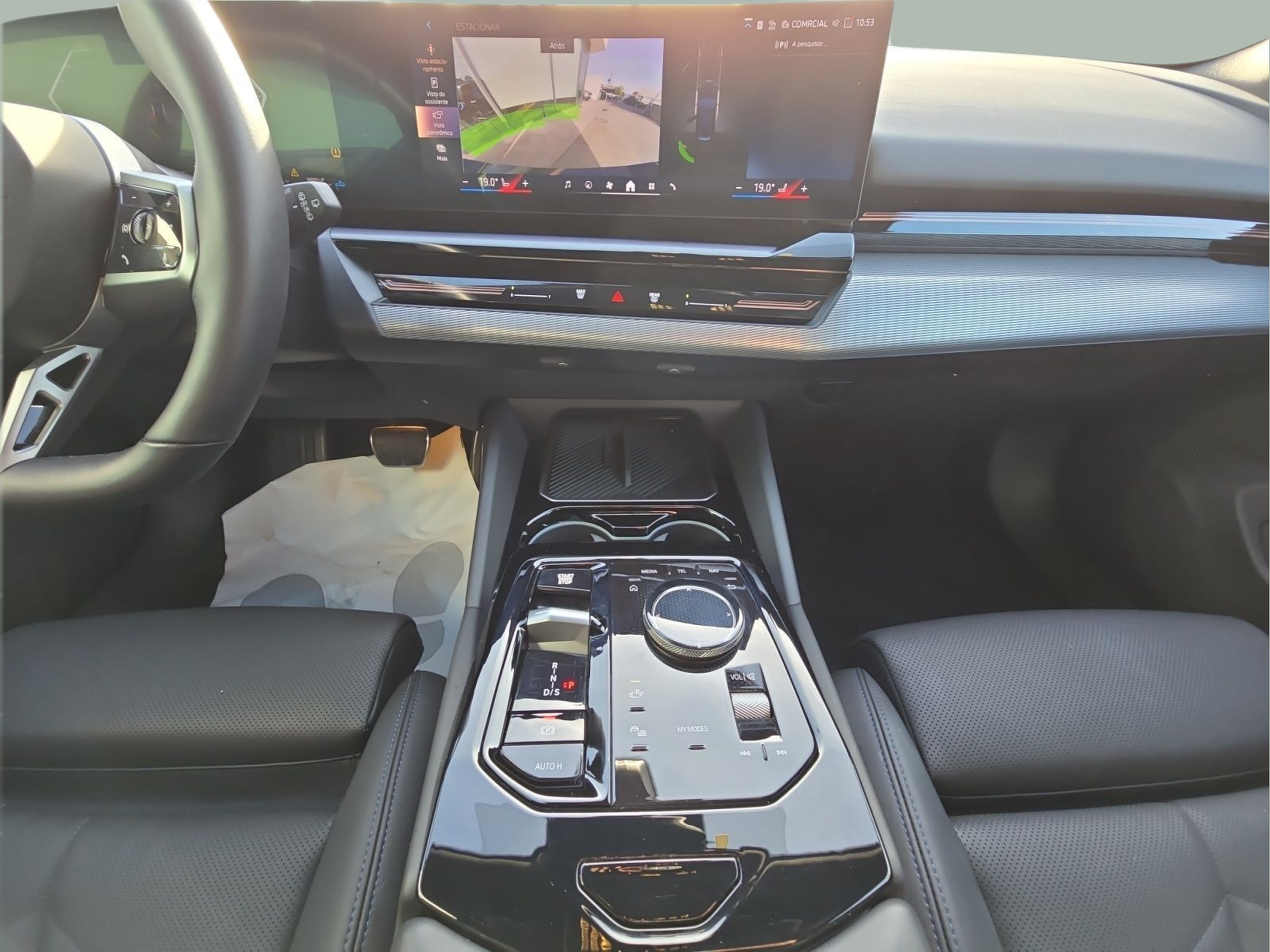 BMW Série 5 520d Touring color Negro. Año 2025. 145KW(197CV). Diesel. En concesionario MCoutinho - Viseu de Viseu