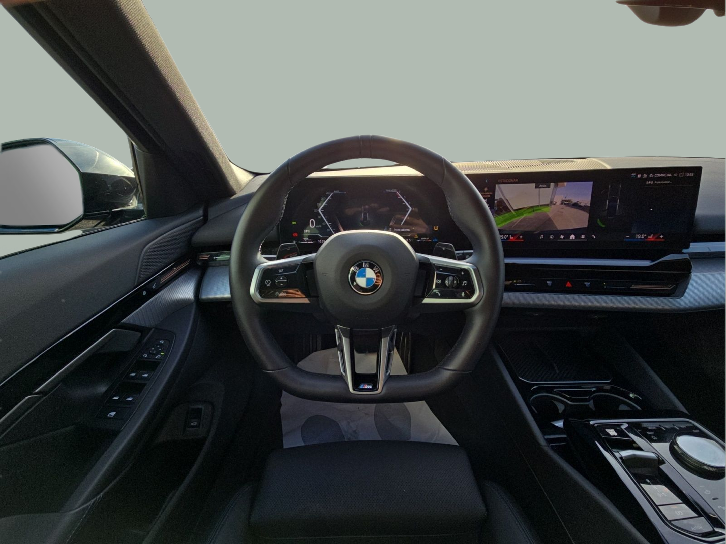 BMW Série 5 520d Touring color Negro. Año 2025. 145KW(197CV). Diesel. En concesionario MCoutinho - Viseu de Viseu