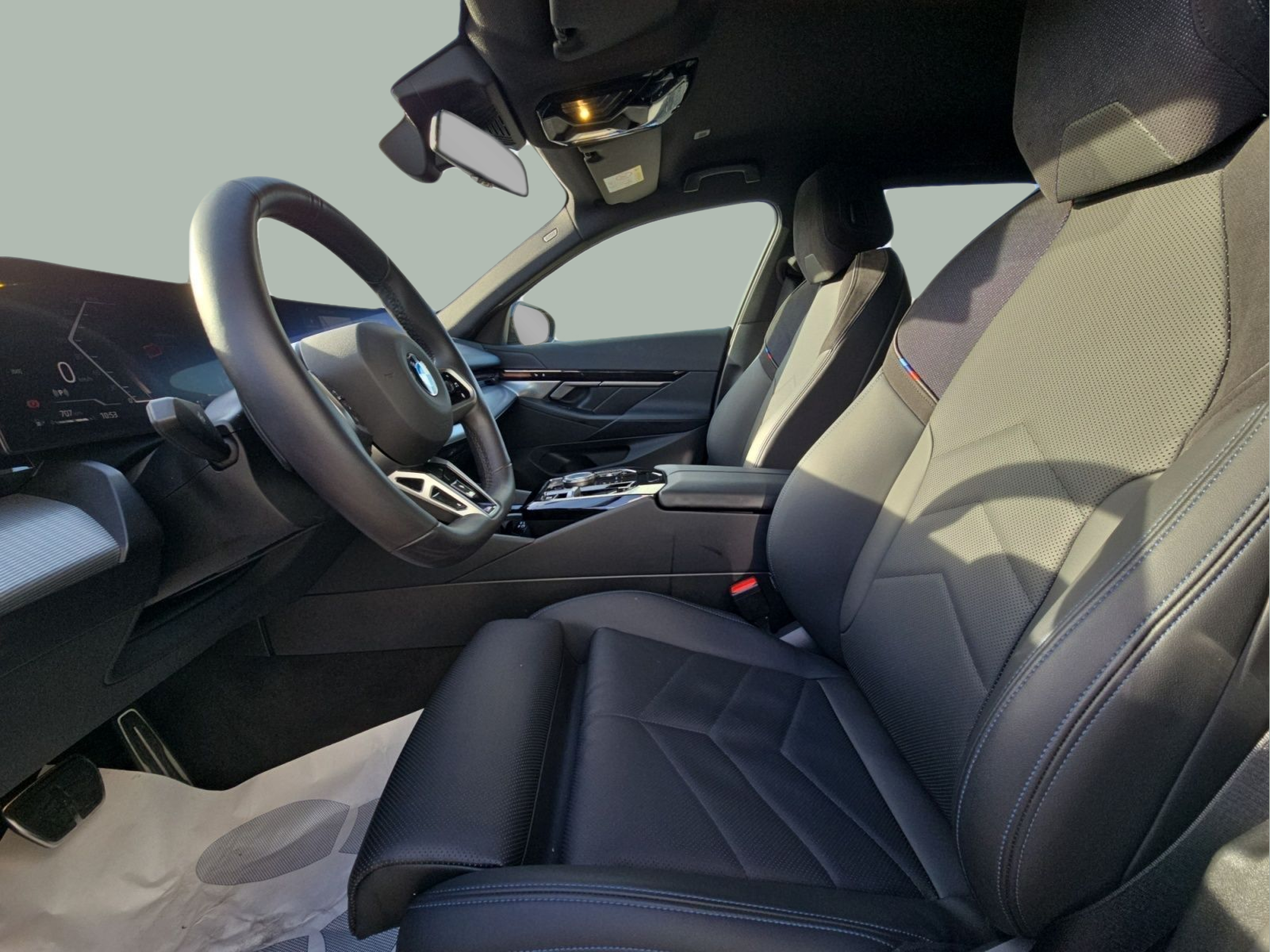 BMW Série 5 520d Touring color Negro. Año 2025. 145KW(197CV). Diesel. En concesionario MCoutinho - Viseu de Viseu