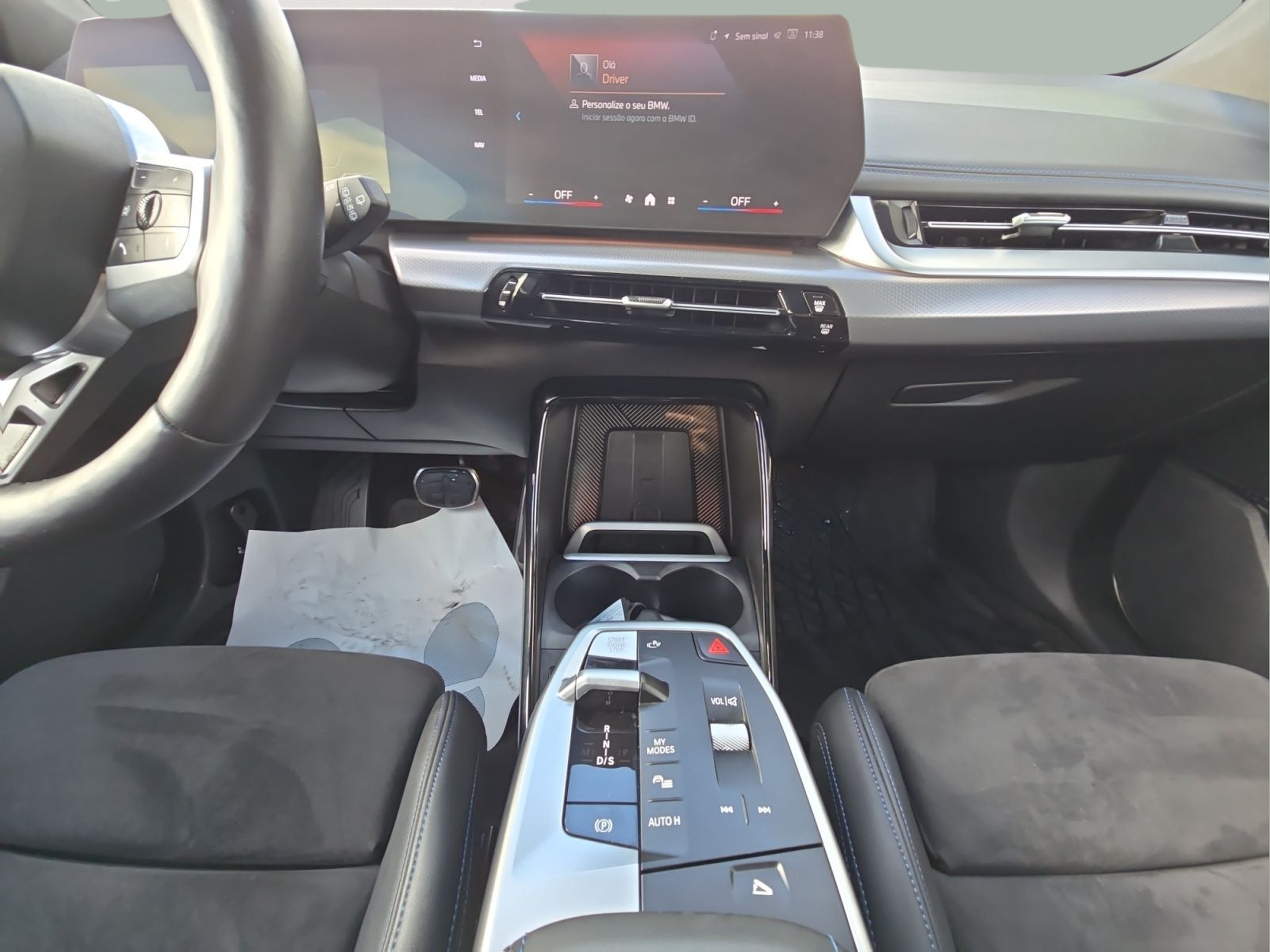 BMW Série 2 225xe Active Tourer color Negro. Año 2024. 180KW(245CV). Elétrico / Gasolina Híbrido. En concesionario MCoutinho Bomcar Leiria de Leiria