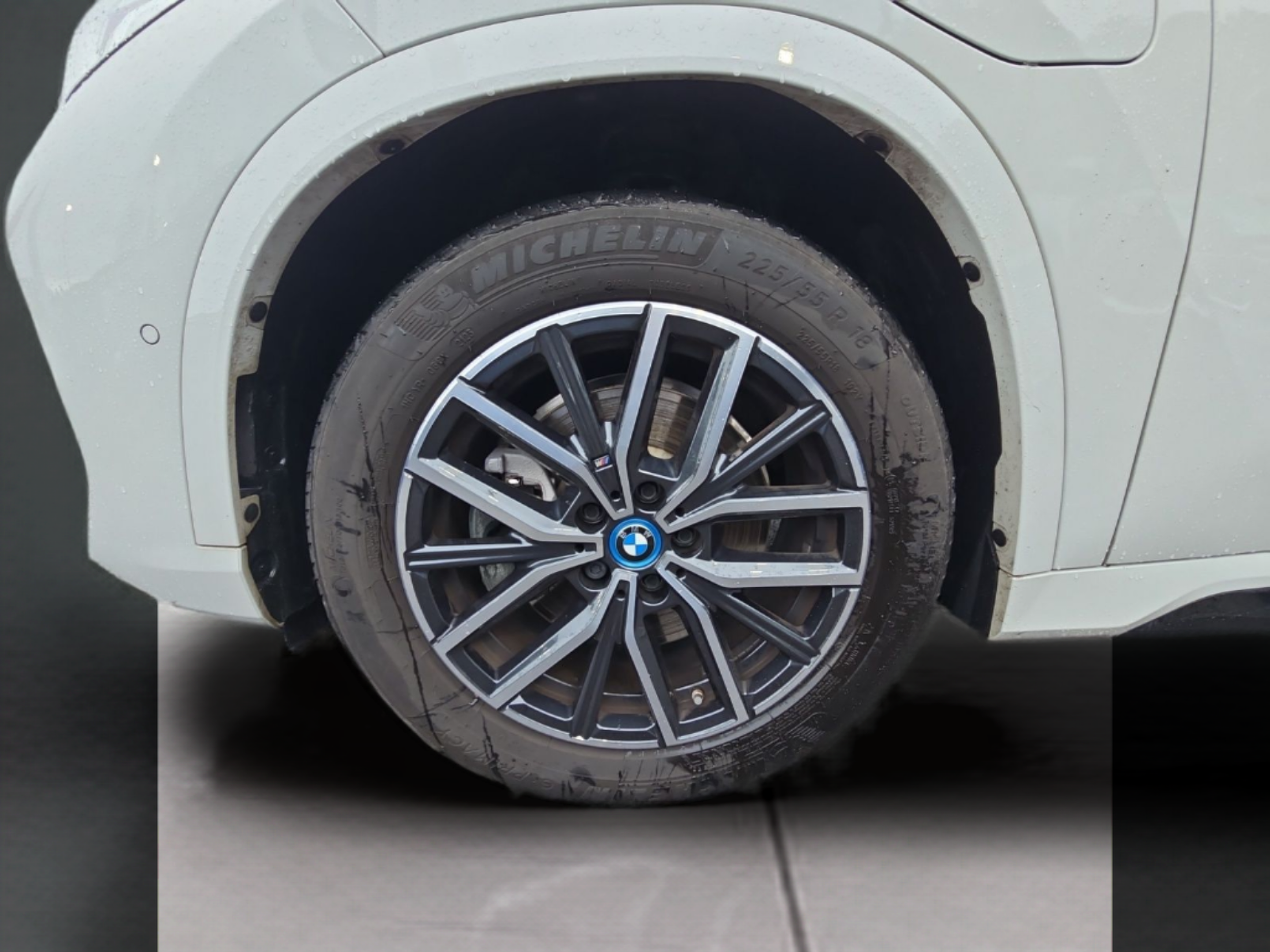 BMW X1 xDrive25e color Blanco. Año 2023. 180KW(245CV). Elétrico / Gasolina Híbrido. En concesionario MCoutinho Bomcar Coimbra de Coimbra