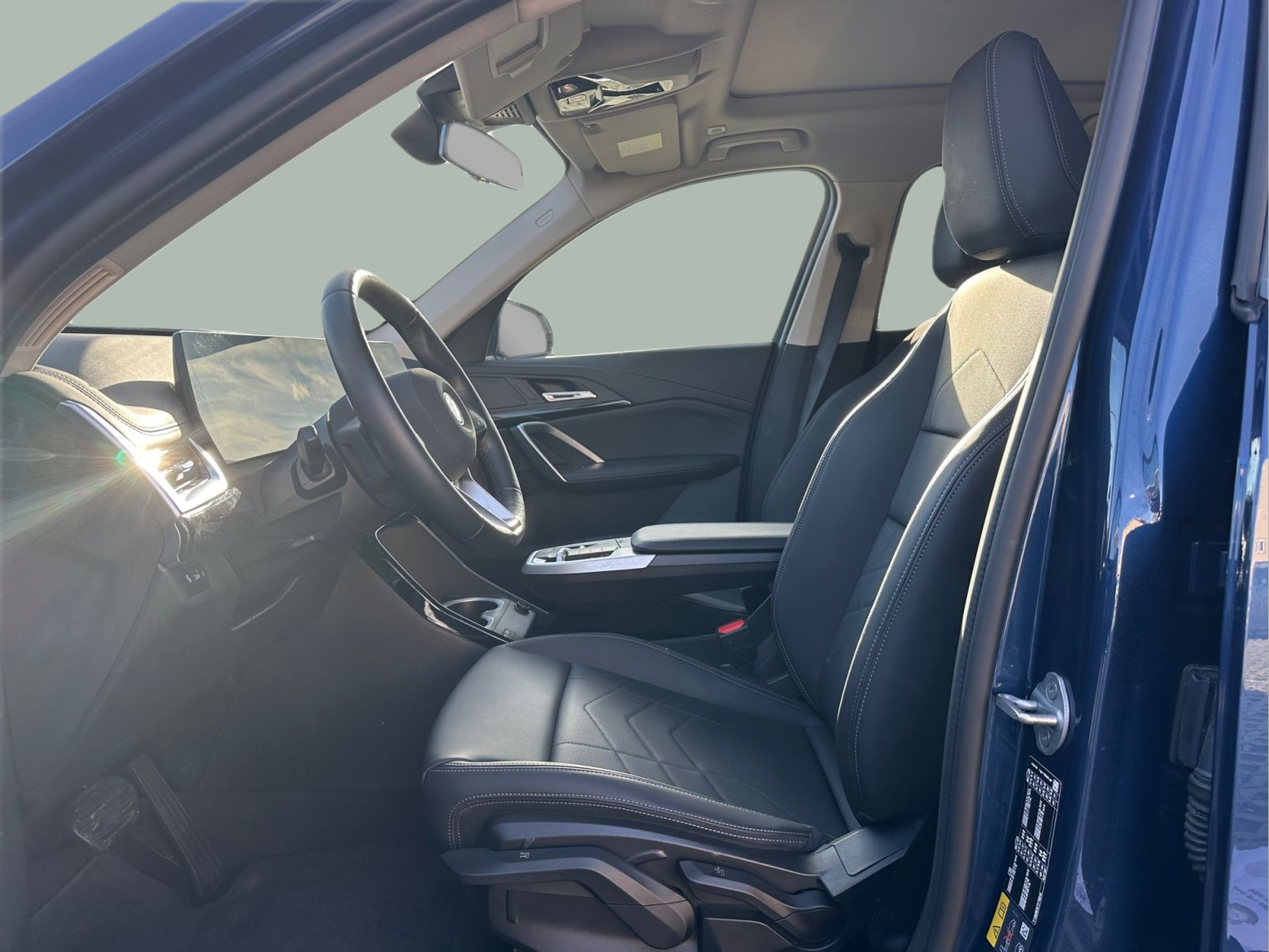 BMW X1 xDrive25e color Azul. Año 2025. 180KW(245CV). Elétrico / Gasolina Híbrido. En concesionario MCoutinho - Viseu de Viseu