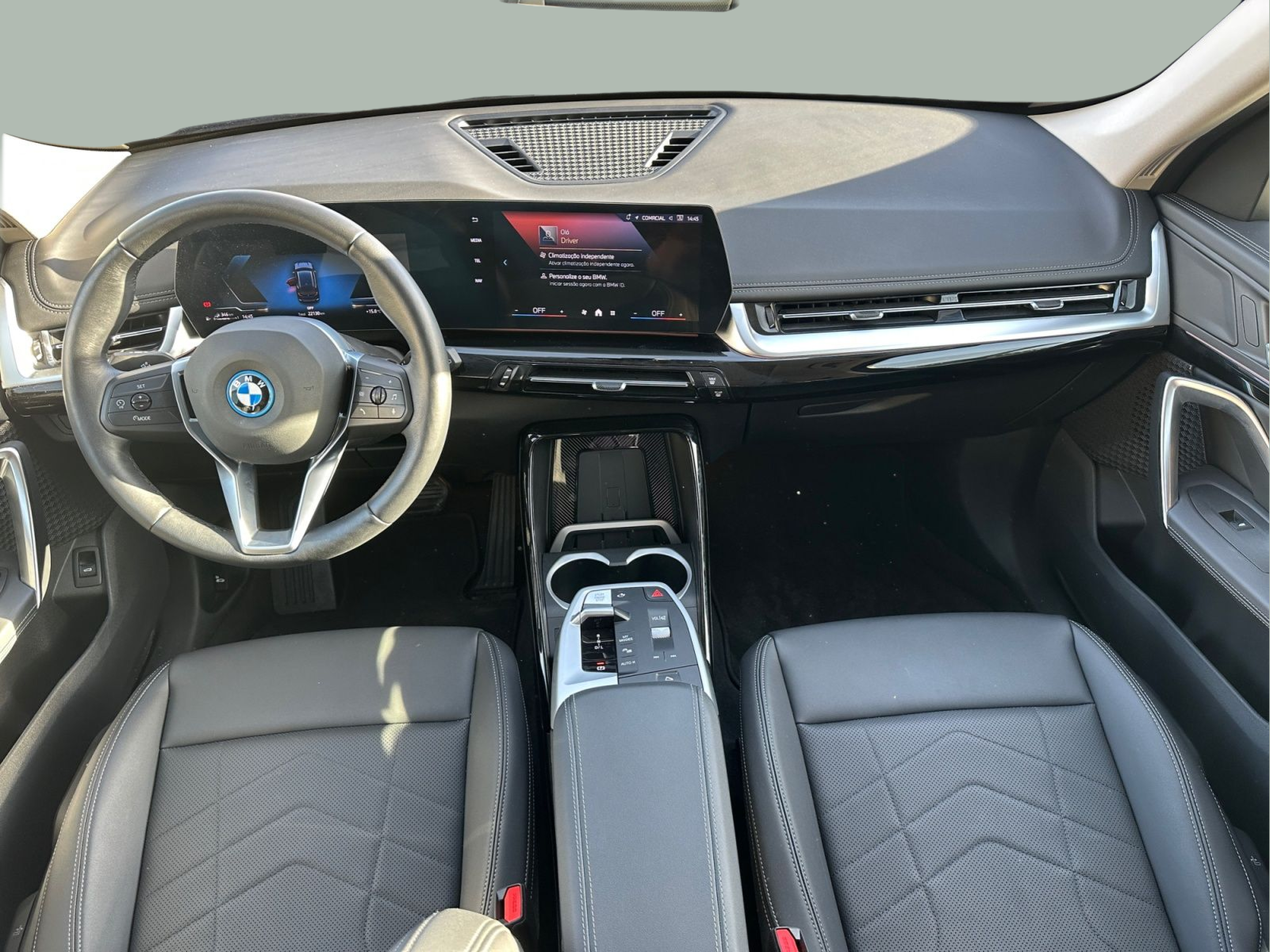 BMW X1 xDrive25e color Azul. Año 2025. 180KW(245CV). Elétrico / Gasolina Híbrido. En concesionario MCoutinho - Viseu de Viseu