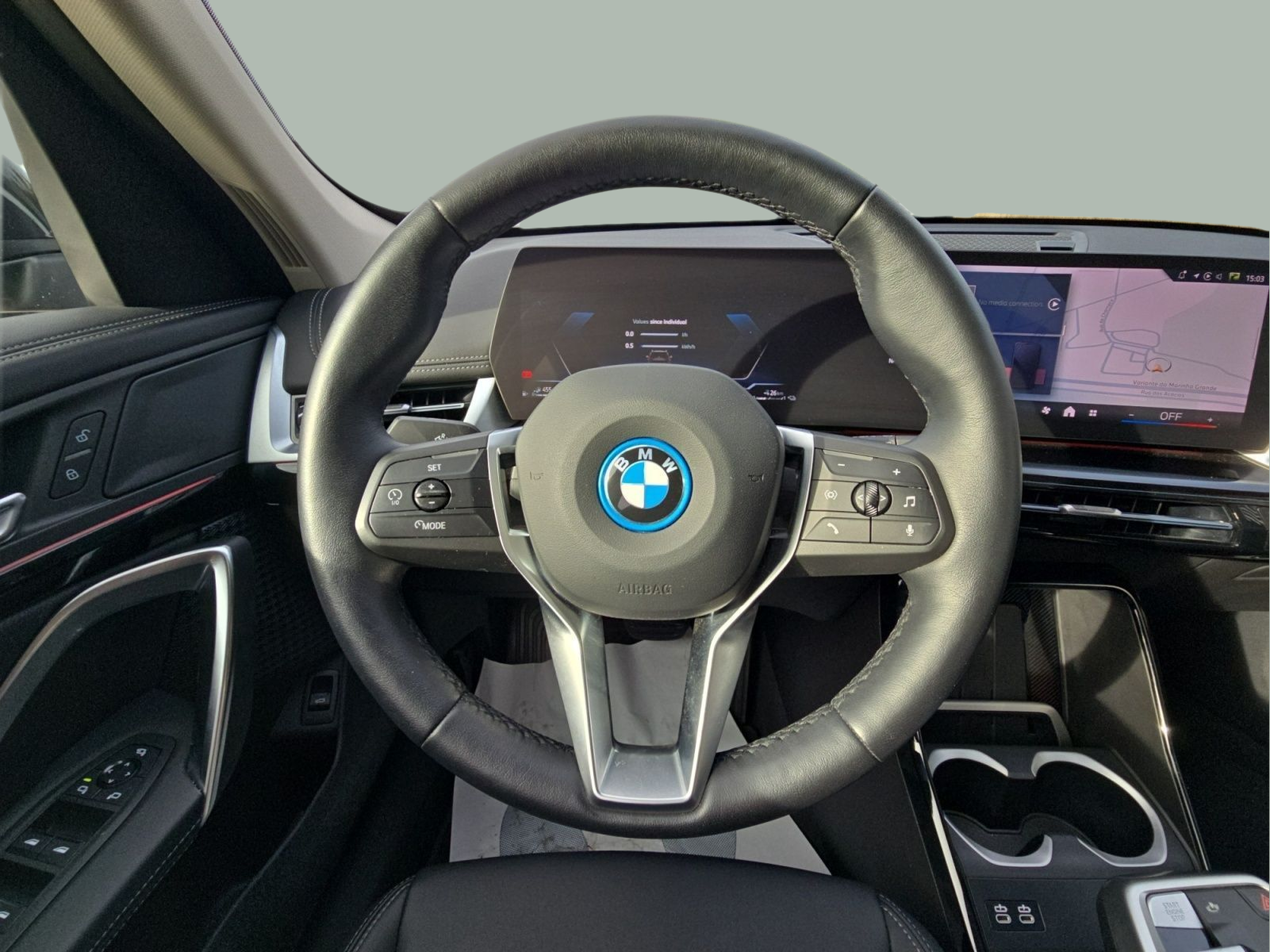 BMW X1 xDrive25e color Negro. Año 2025. 180KW(245CV). Elétrico / Gasolina Híbrido. En concesionario MCoutinho Bomcar Leiria de Leiria