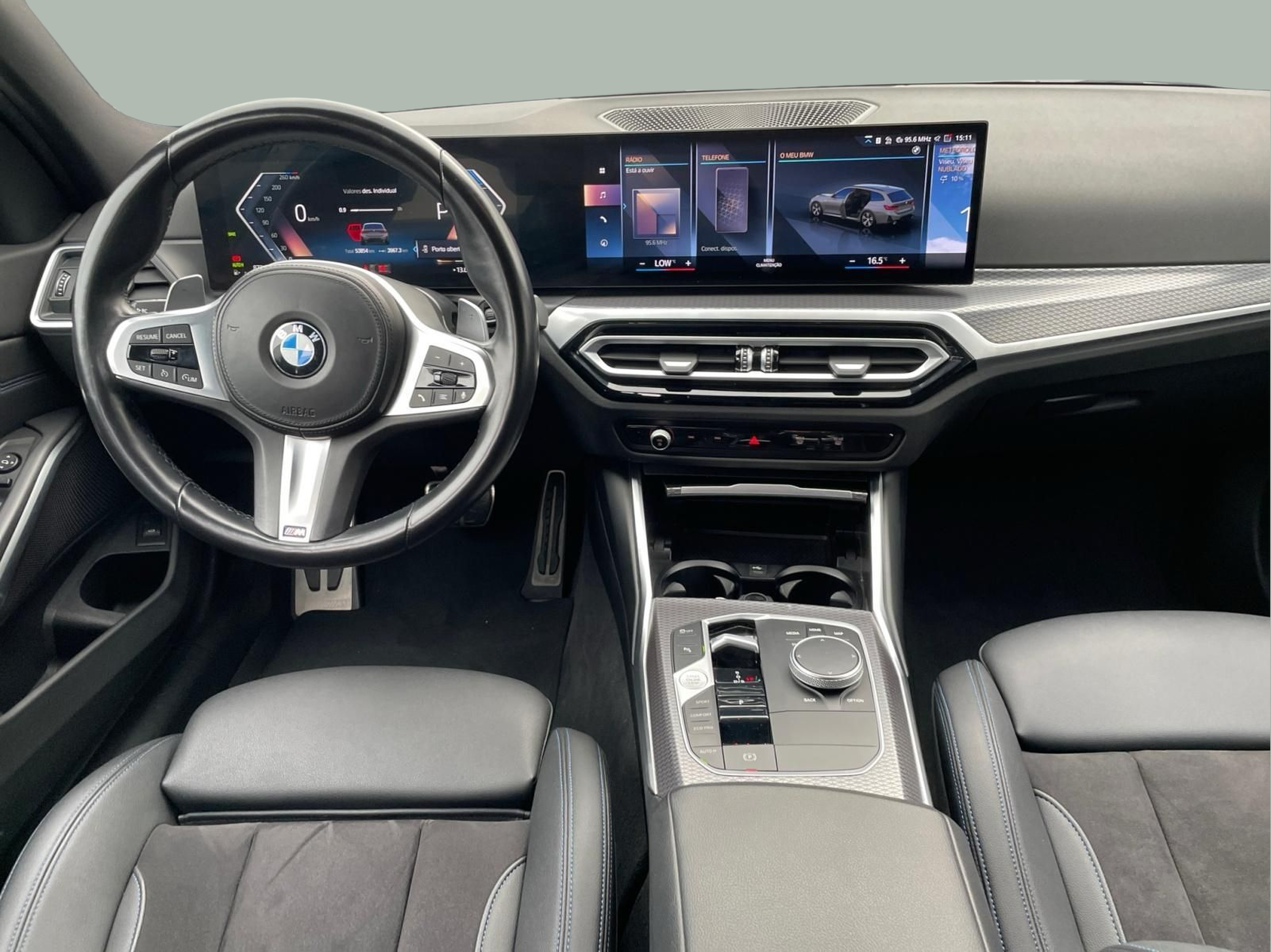 BMW Série 3 320d Touring color Gris. Año 2024. 140KW(190CV). Diesel. En concesionario MCoutinho - Viseu de Viseu