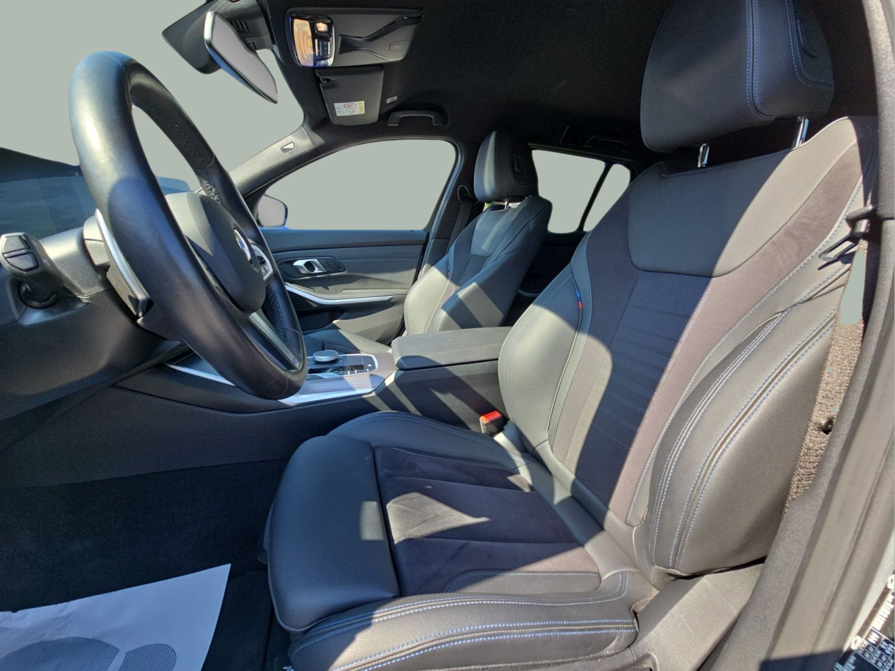 BMW Série 3 320d Touring color Gris. Año 2024. 140KW(190CV). Diesel. En concesionario MCoutinho Bomcar Coimbra de Coimbra