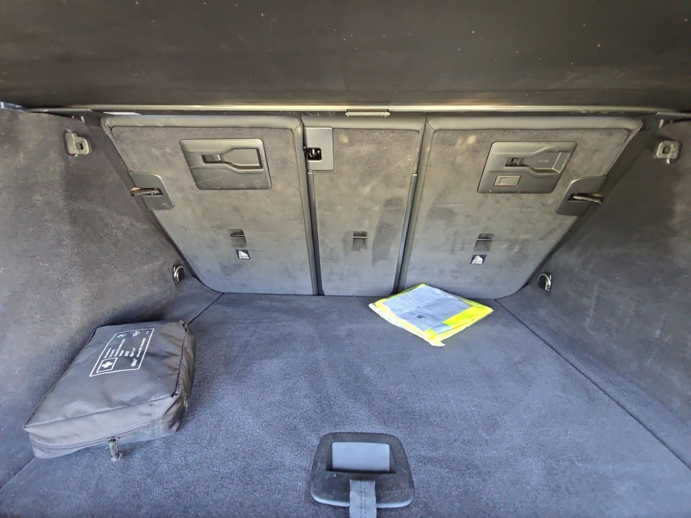 BMW Série 3 320d Touring color Gris. Año 2024. 140KW(190CV). Diesel. En concesionario MCoutinho Bomcar Coimbra de Coimbra