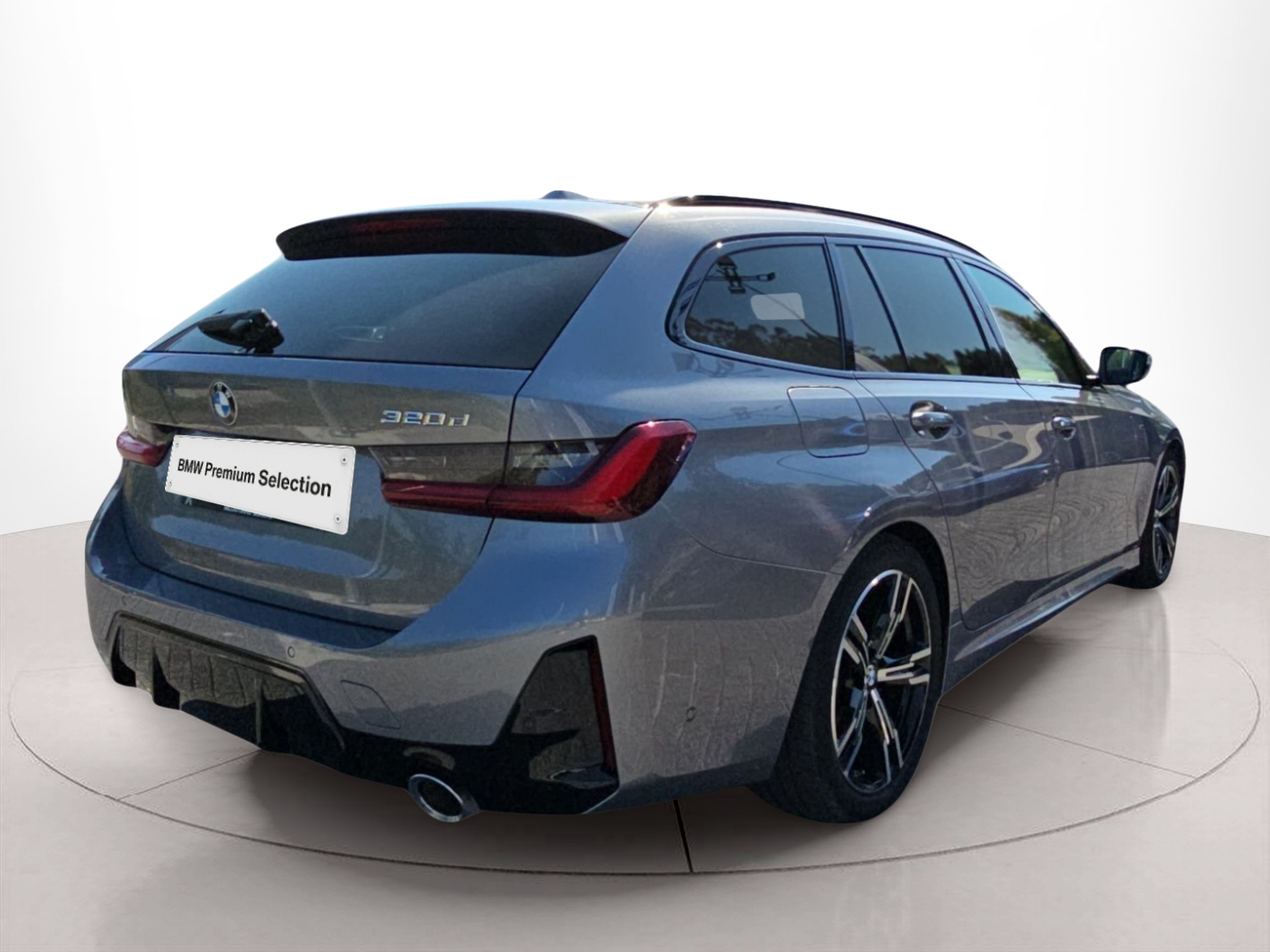 BMW Série 3 320d Touring color Gris. Año 2024. 140KW(190CV). Diesel. En concesionario MCoutinho Bomcar Coimbra de Coimbra