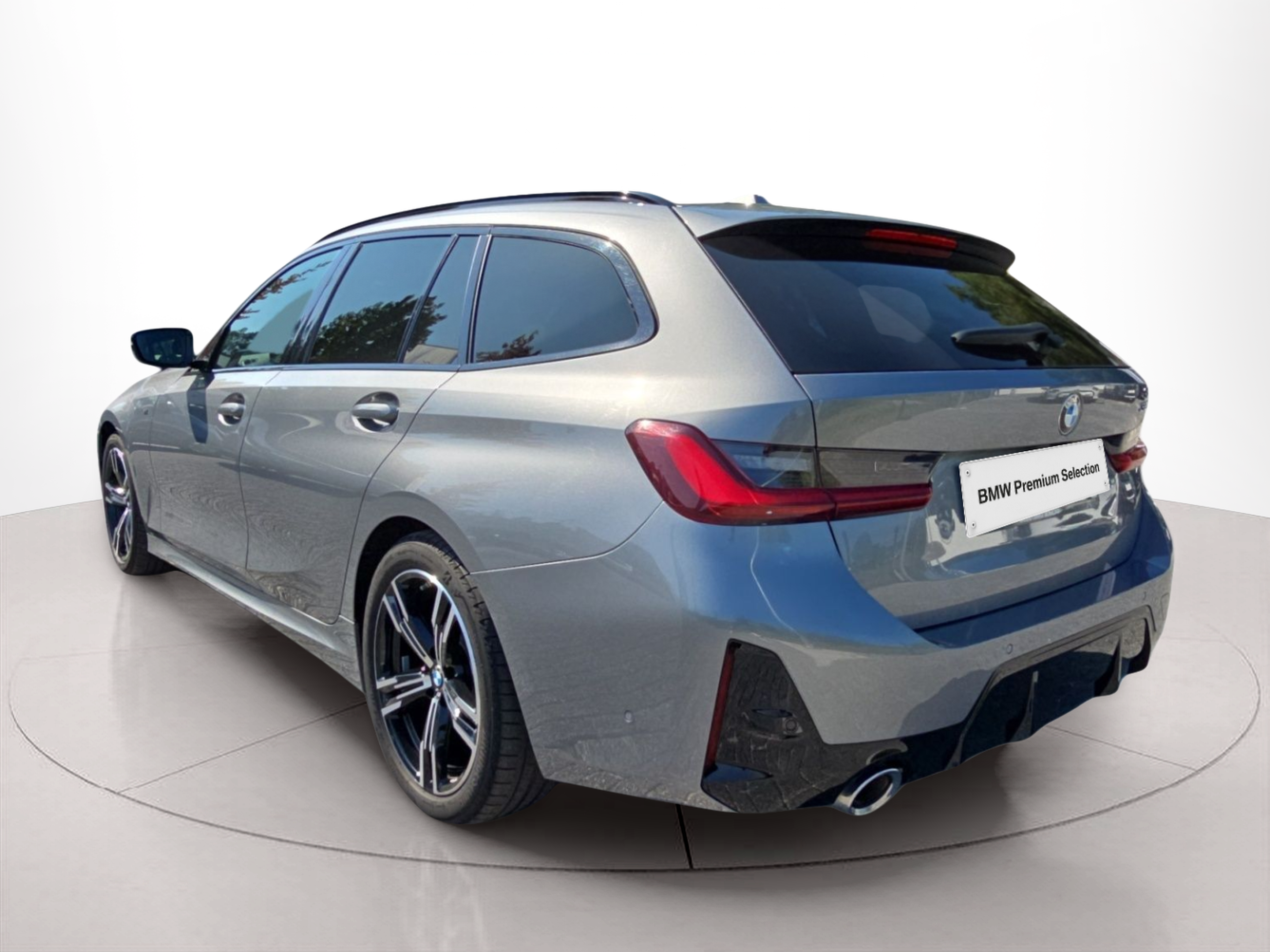 BMW Série 3 320d Touring color Gris. Año 2024. 140KW(190CV). Diesel. En concesionario MCoutinho Bomcar Coimbra de Coimbra