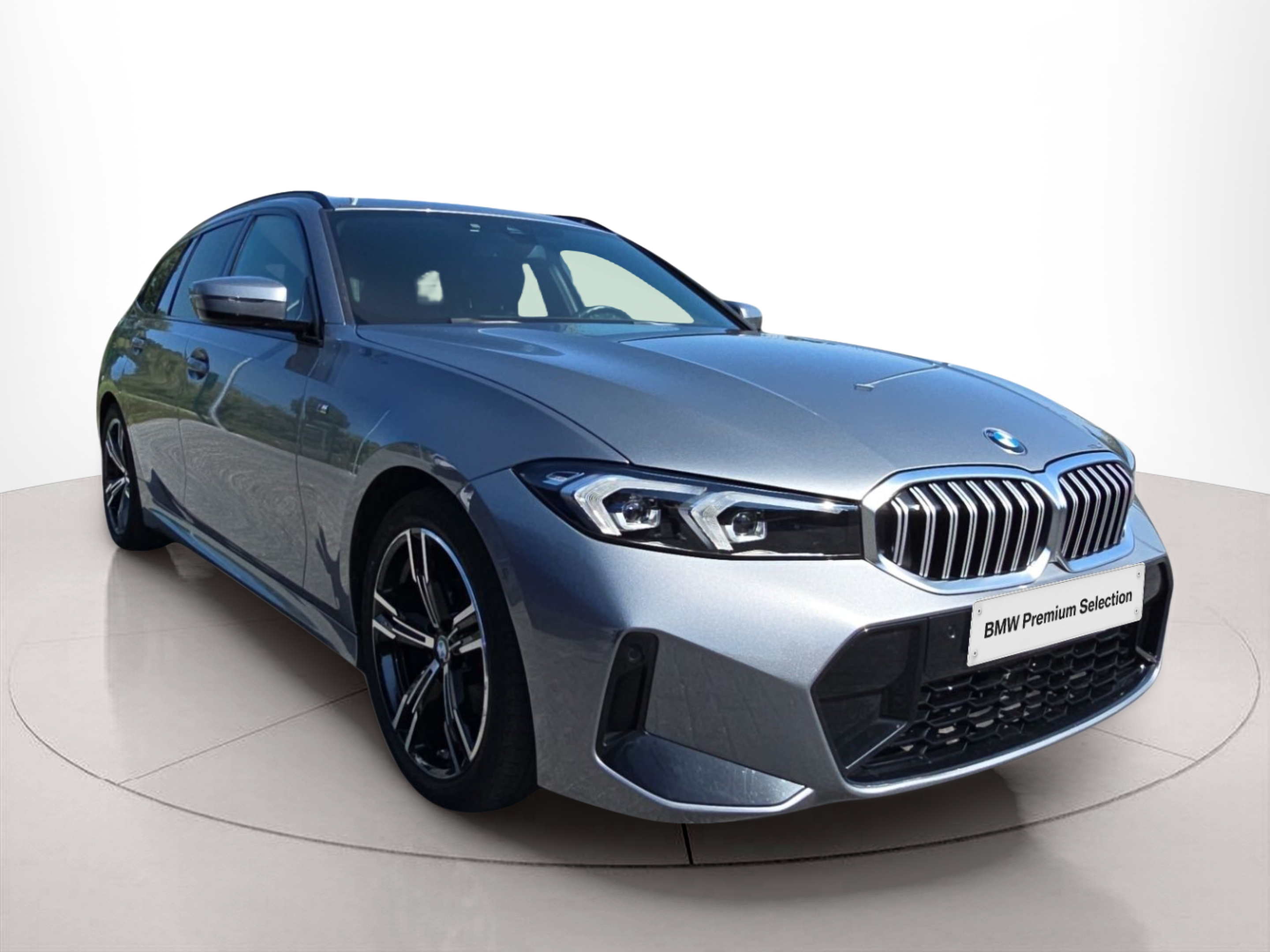 BMW Série 3 320d Touring color Gris. Año 2024. 140KW(190CV). Diesel. En concesionario MCoutinho Bomcar Coimbra de Coimbra