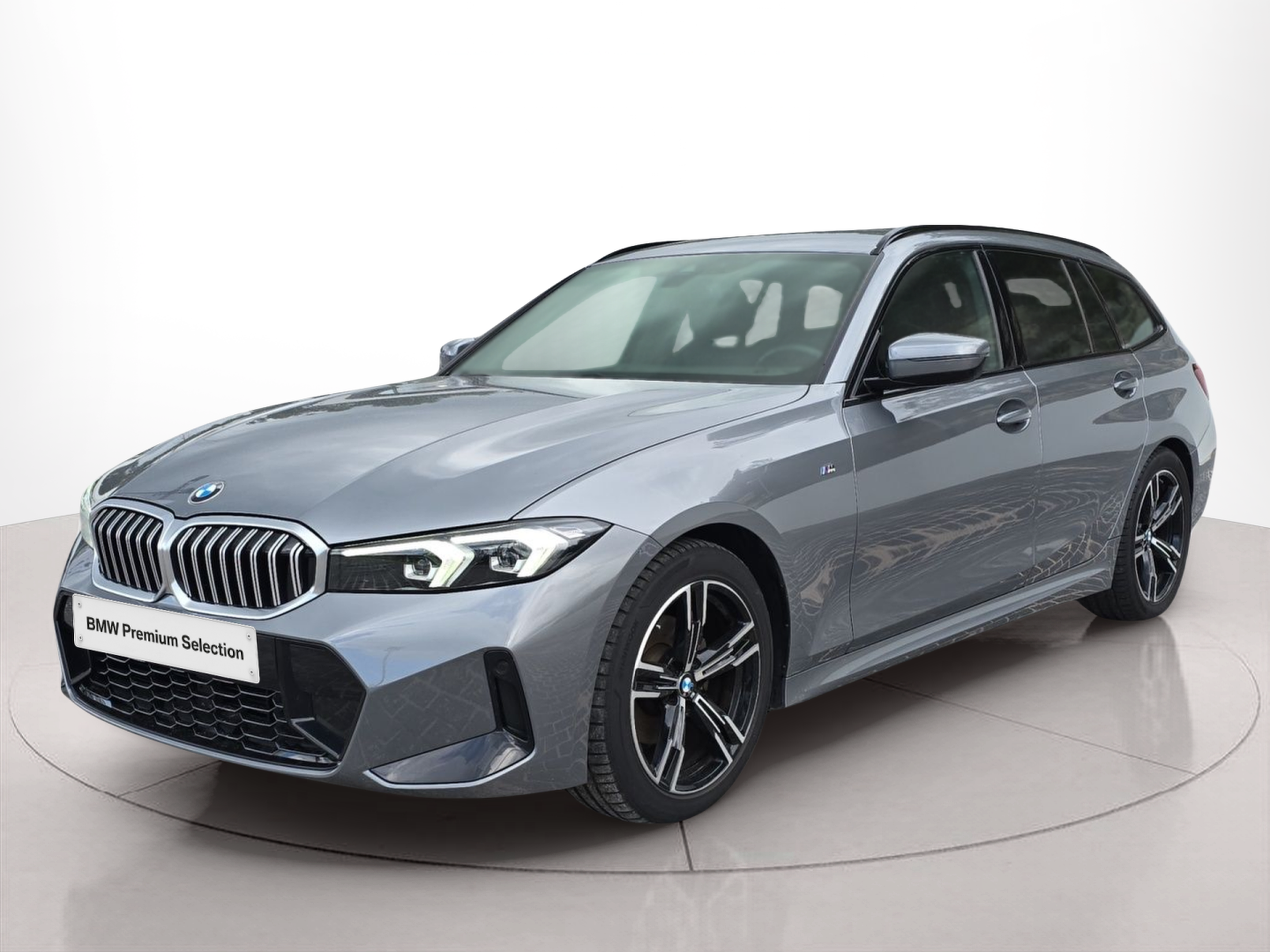 Fotos de BMW Série 3 320d Touring color Gris. Año 2024. 140KW(190CV). Diesel. En concesionario MCoutinho - Viseu de Viseu