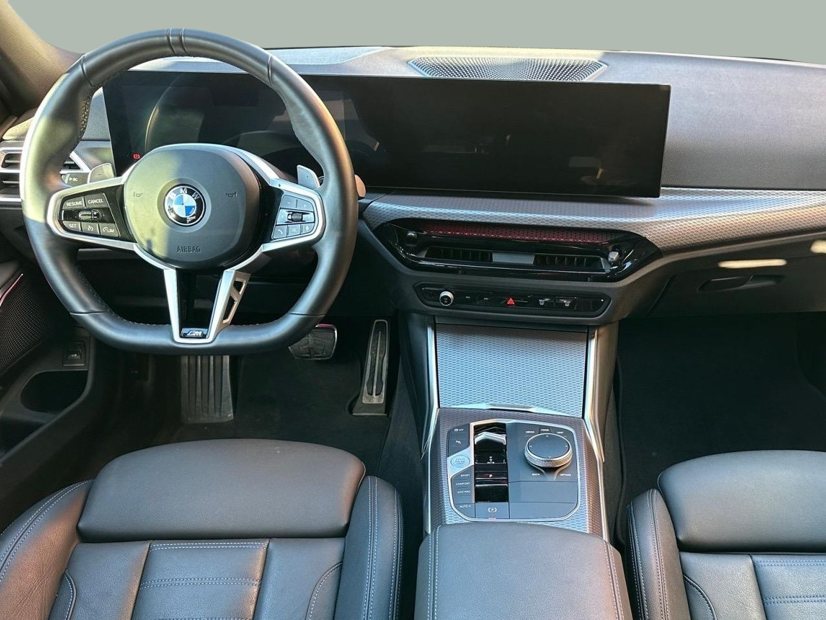 BMW Série 3 320d Touring color Negro. Año 2025. 140KW(190CV). Diesel. En concesionario MCoutinho - Vila Real de Vila Real