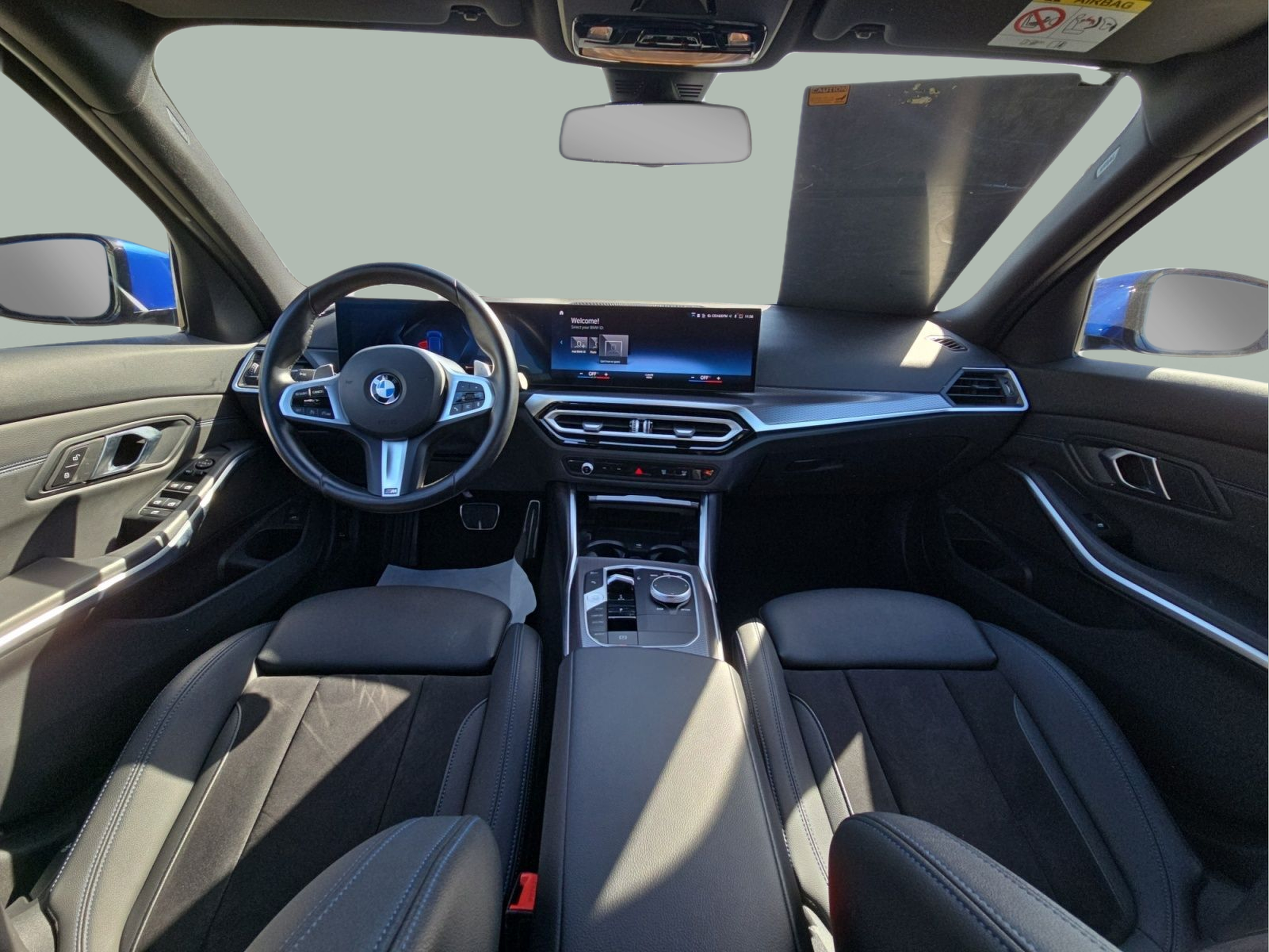 BMW Série 3 320d Touring color Azul. Año 2024. 140KW(190CV). Diesel. En concesionario MCoutinho Bomcar Leiria de Leiria