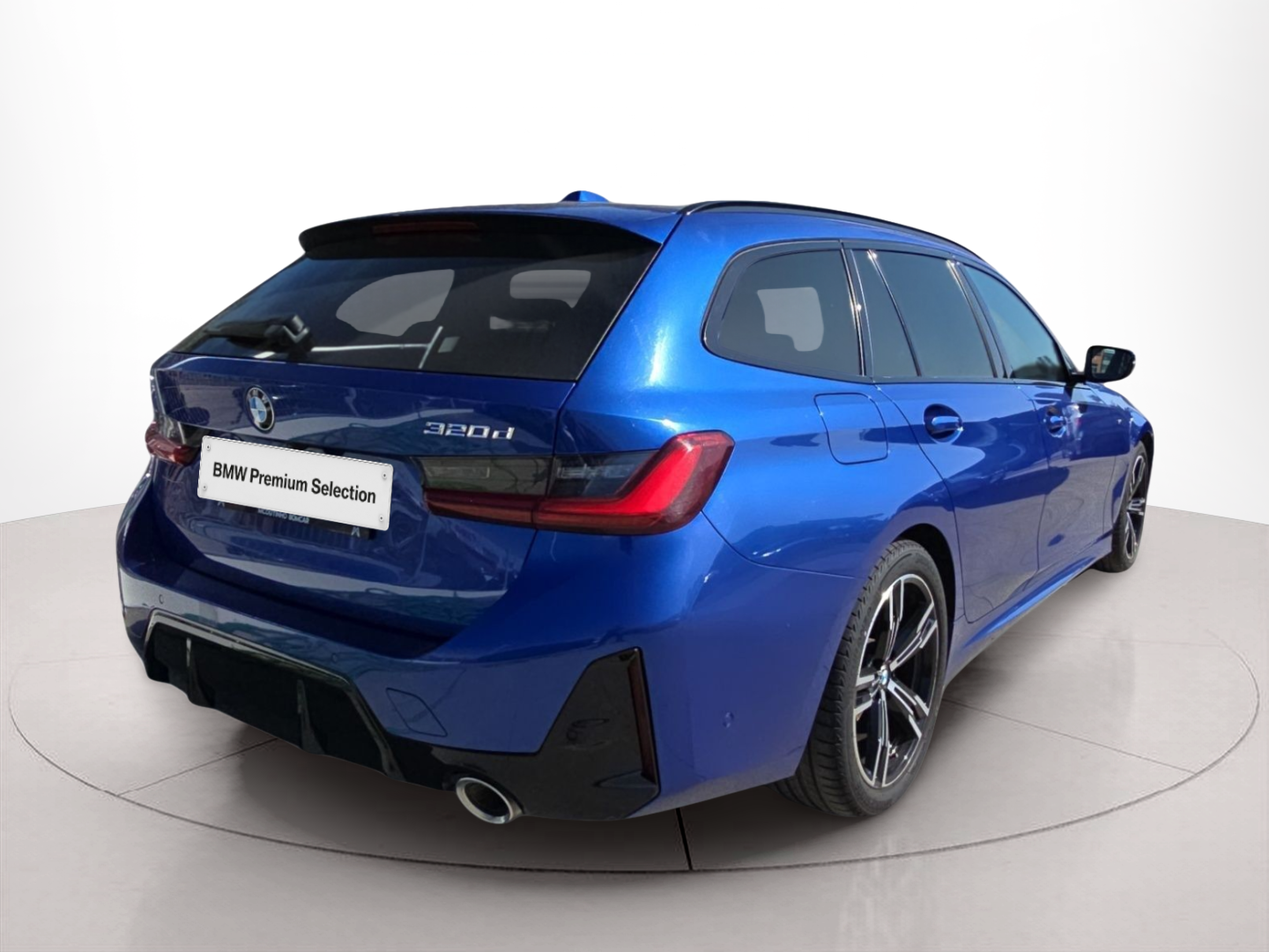 BMW Série 3 320d Touring color Azul. Año 2024. 140KW(190CV). Diesel. En concesionario MCoutinho Bomcar Leiria de Leiria