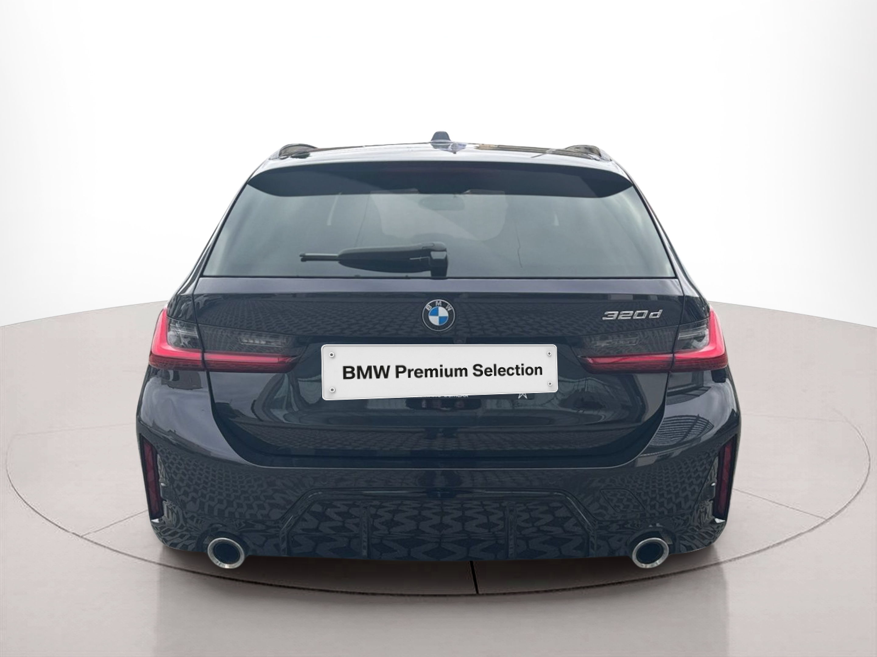 BMW Série 3 320d Touring color Negro. Año 2024. 140KW(190CV). Diesel. En concesionario MCoutinho Bomcar Coimbra de Coimbra