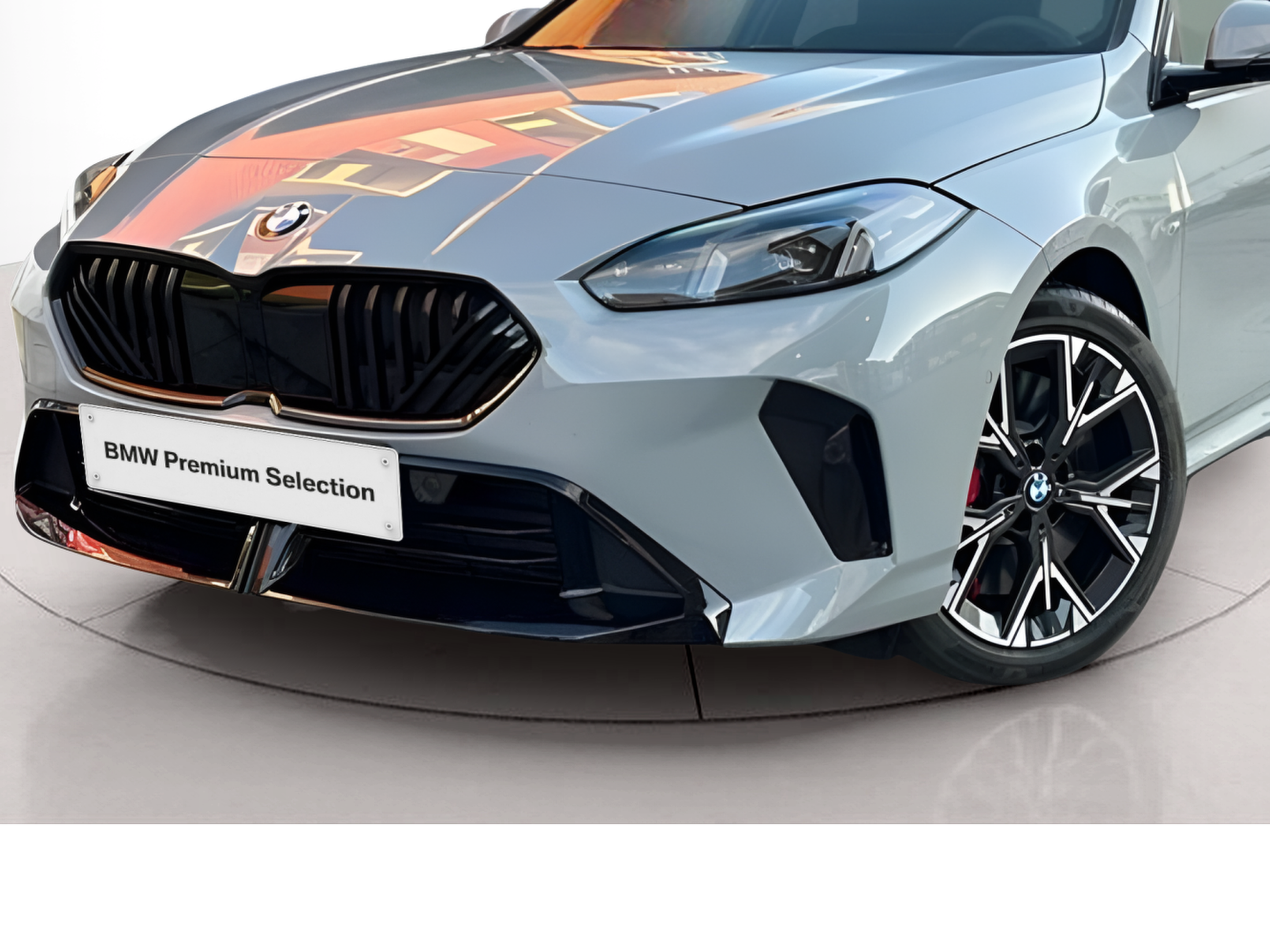 BMW Série 1 120d color Gris. Año 2026. 120KW(163CV). Diesel. En concesionario MCoutinho - Vila Real de Vila Real