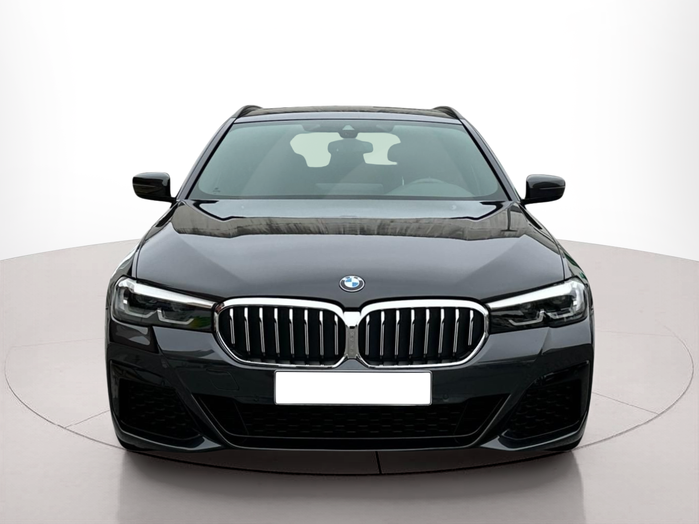 Fotos de BMW Série 5 520d Touring color Gris. Año 2023. 140KW(190CV). Diesel. En concesionario MCoutinho - Vila Real de Vila Real