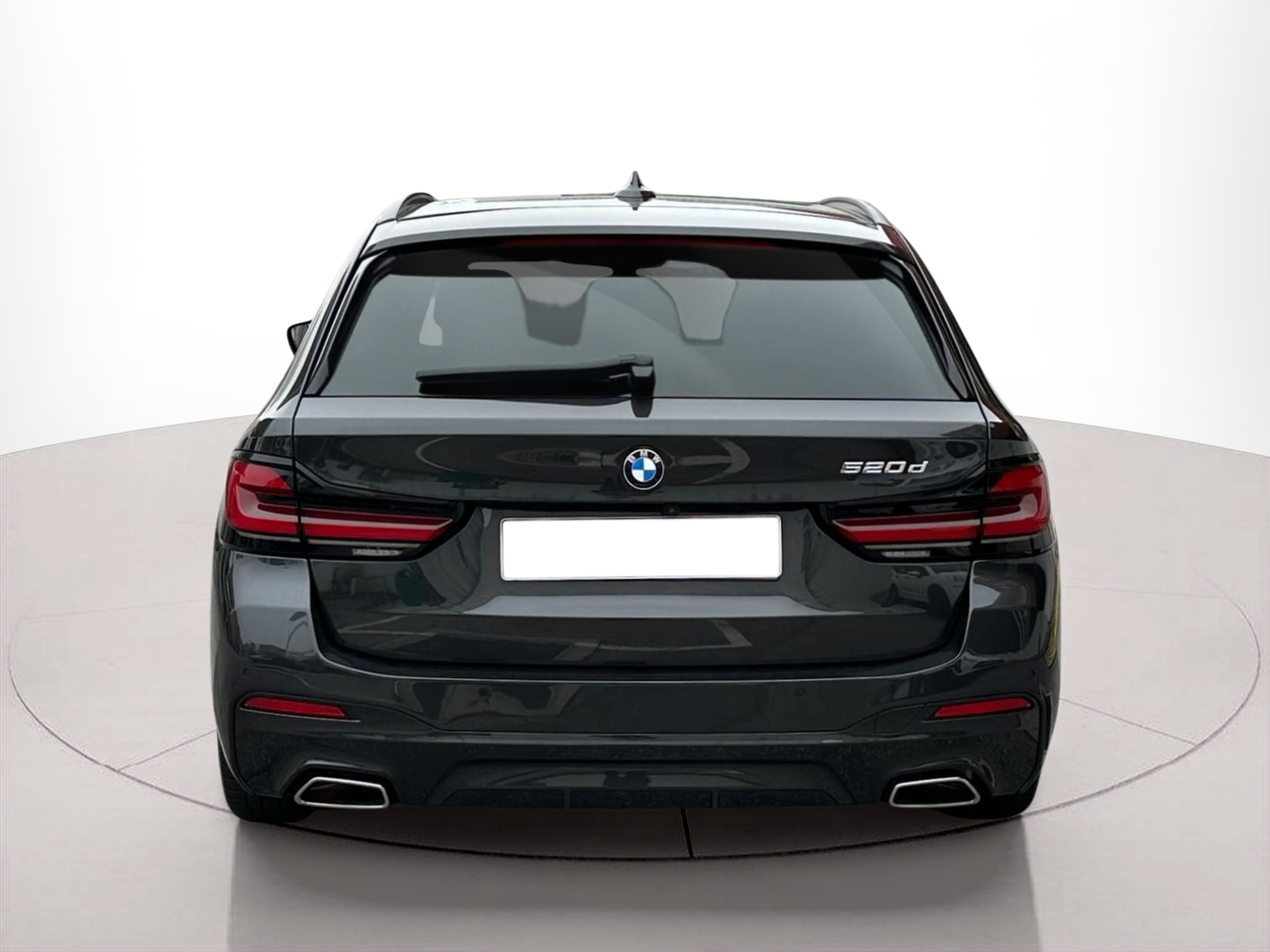 BMW Série 5 520d Touring color Gris. Año 2023. 140KW(190CV). Elétrico / Diesel Híbrido. En concesionario MCoutinho - Viseu de Viseu