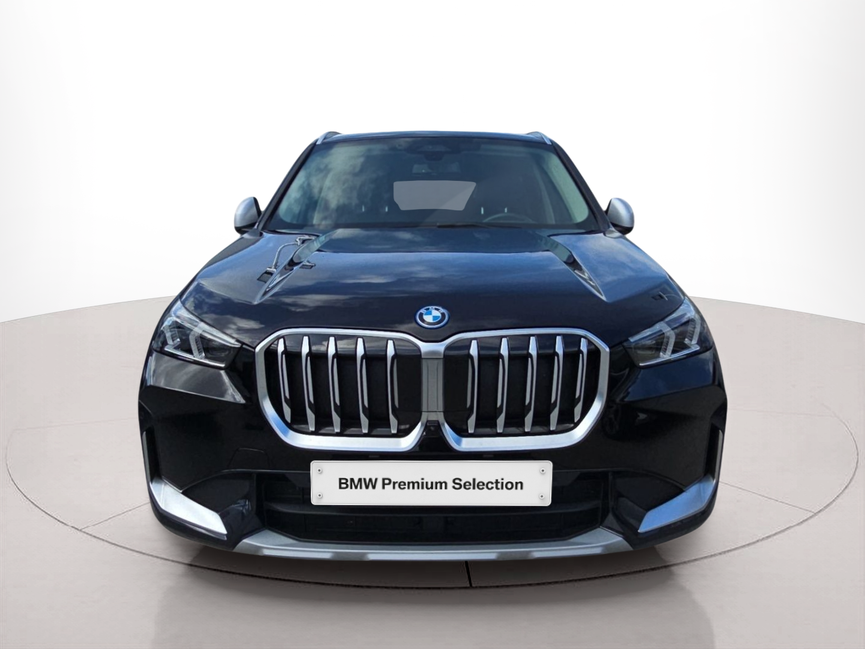 Fotos de BMW X1 xDrive30e color Negro. Año 2023. 240KW(326CV). Elétrico / Gasolina Híbrido. En concesionario MCoutinho Bomcar Leiria de Leiria