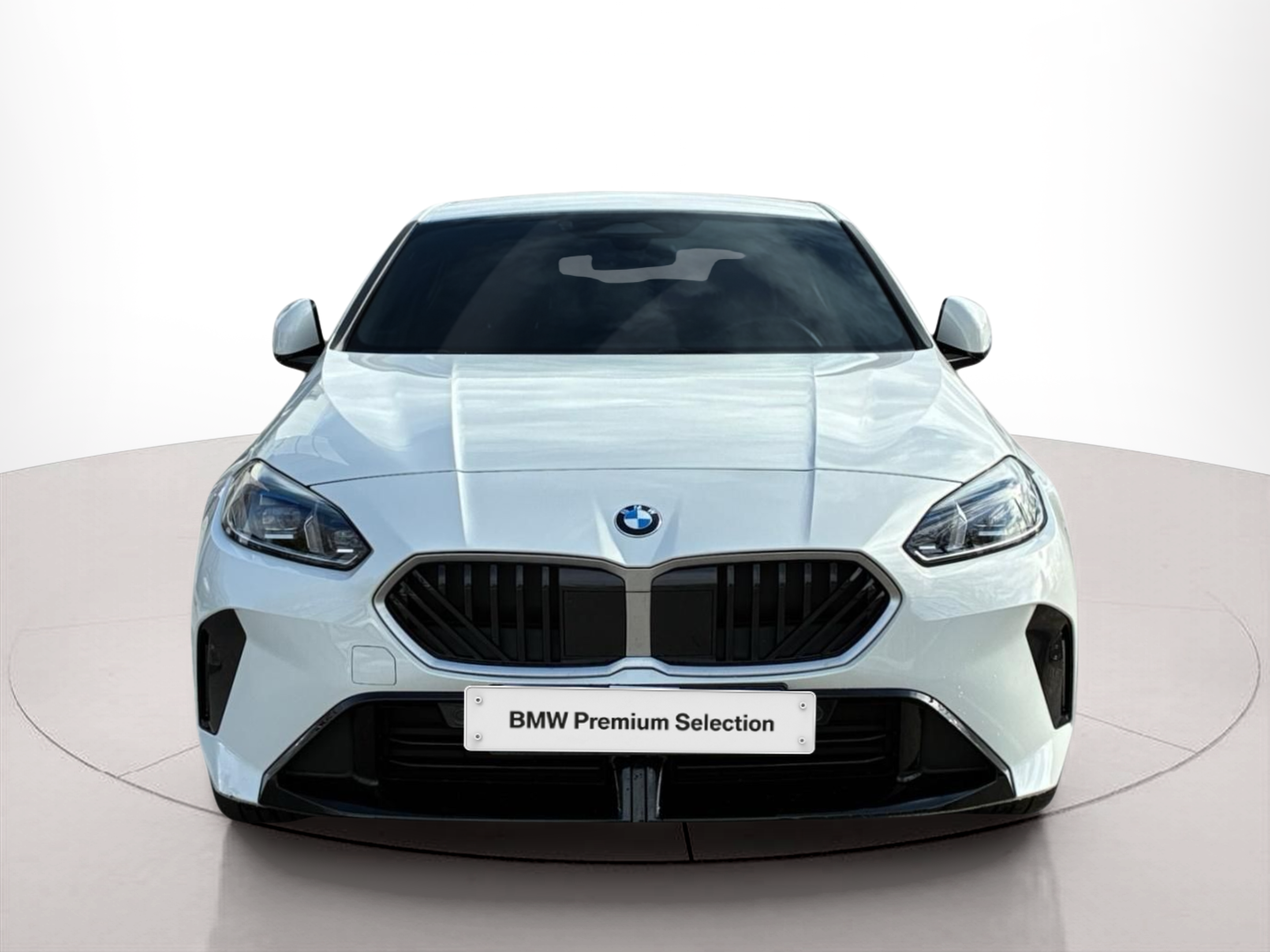 Fotos de BMW Série 1 116i color Blanco. Año 2025. 90KW(122CV). Gasolina. En concesionario MCoutinho - Viseu de Viseu