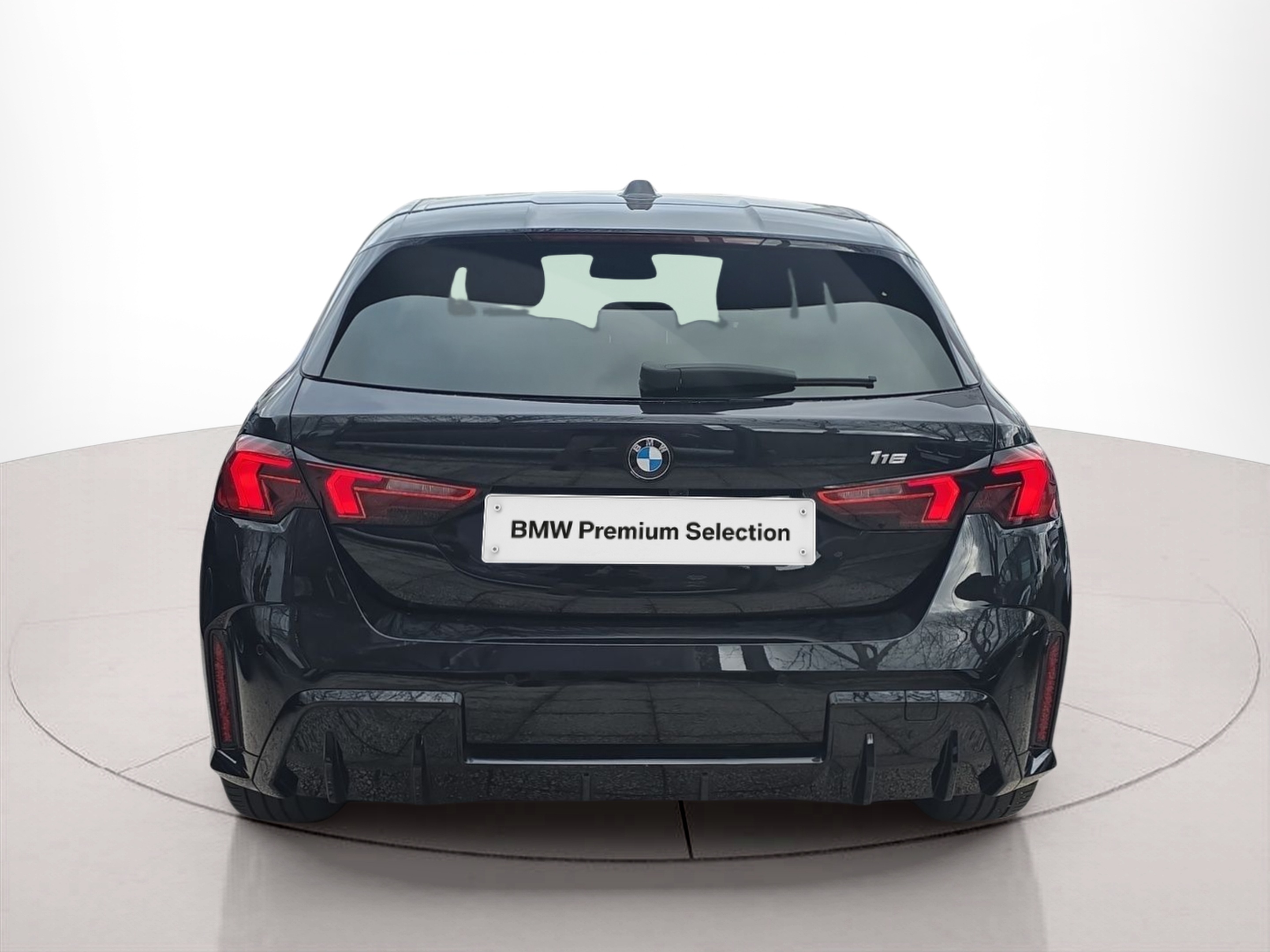 BMW Série 1 116i color Negro. Año 2025. 90KW(122CV). Gasolina. En concesionario MCoutinho - Viseu de Viseu