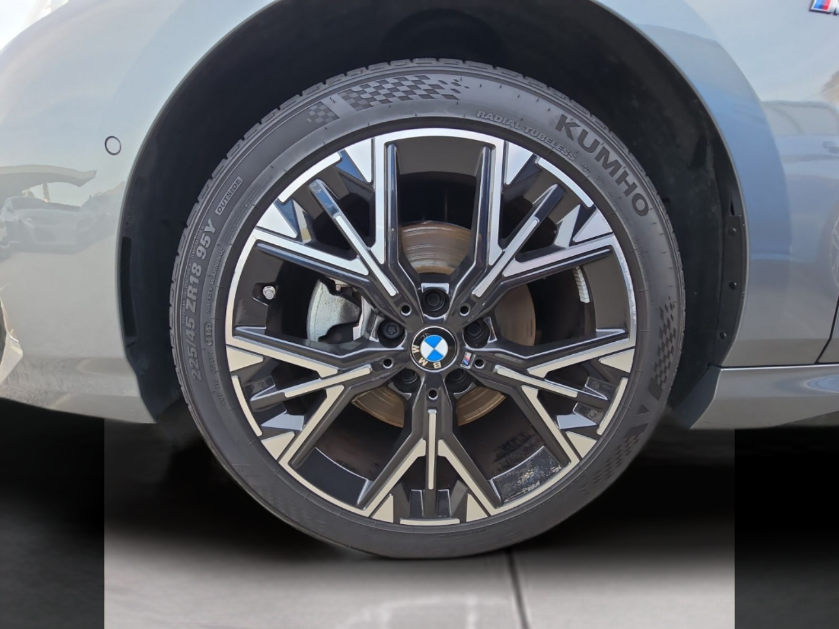 BMW Série 1 116i color Gris. Año 2025. 90KW(122CV). Gasolina. En concesionario MCoutinho Bomcar Leiria de Leiria