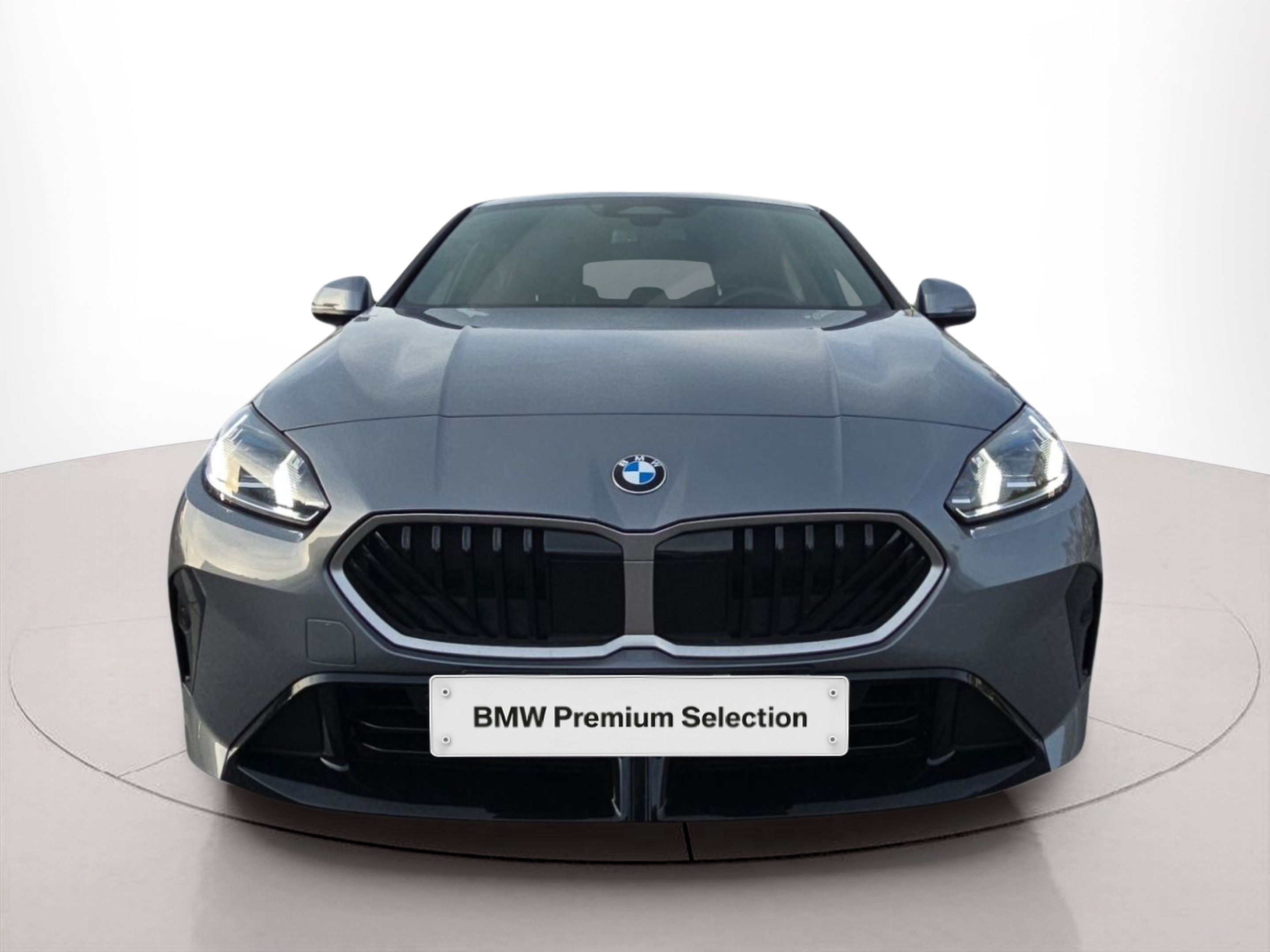 Fotos de BMW Série 1 116i color Gris. Año 2025. 90KW(122CV). Gasolina. En concesionario MCoutinho Bomcar Leiria de Leiria