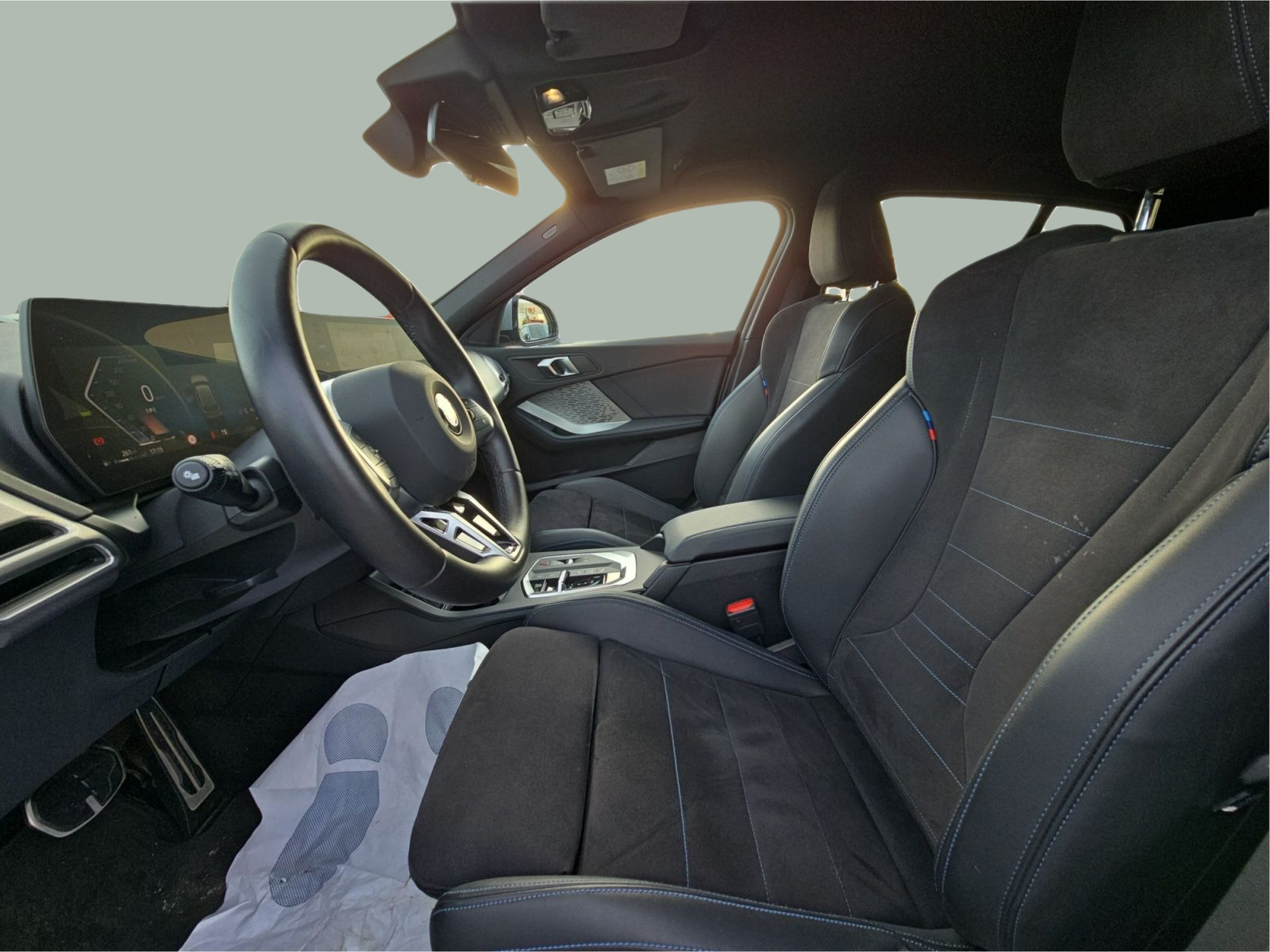 BMW Série 1 116i color Gris. Año 2025. 90KW(122CV). Gasolina. En concesionario MCoutinho Bomcar Leiria de Leiria