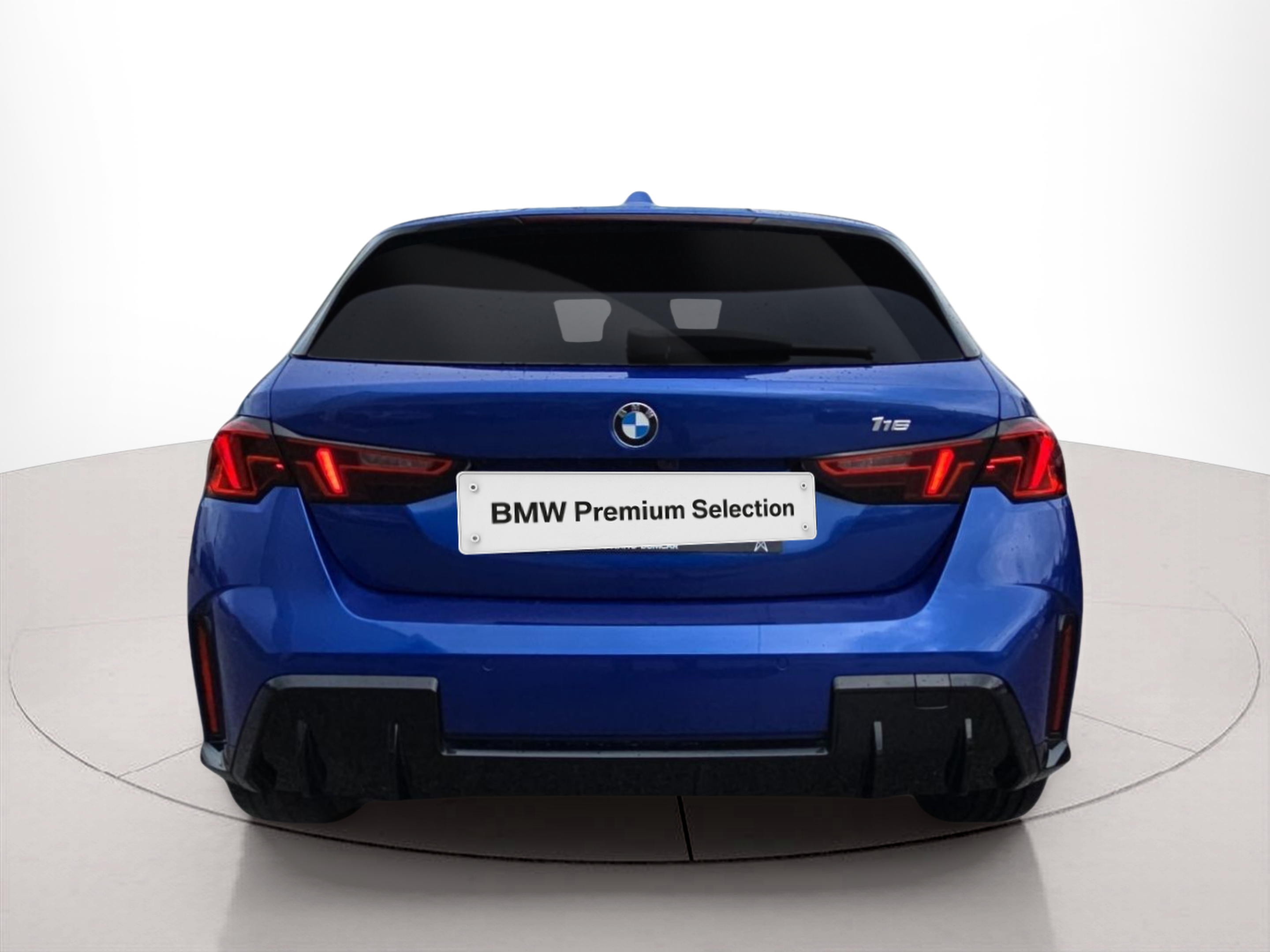 BMW Série 1 116i color Azul. Año 2026. 90KW(122CV). Gasolina. En concesionario MCoutinho Bomcar Leiria de Leiria