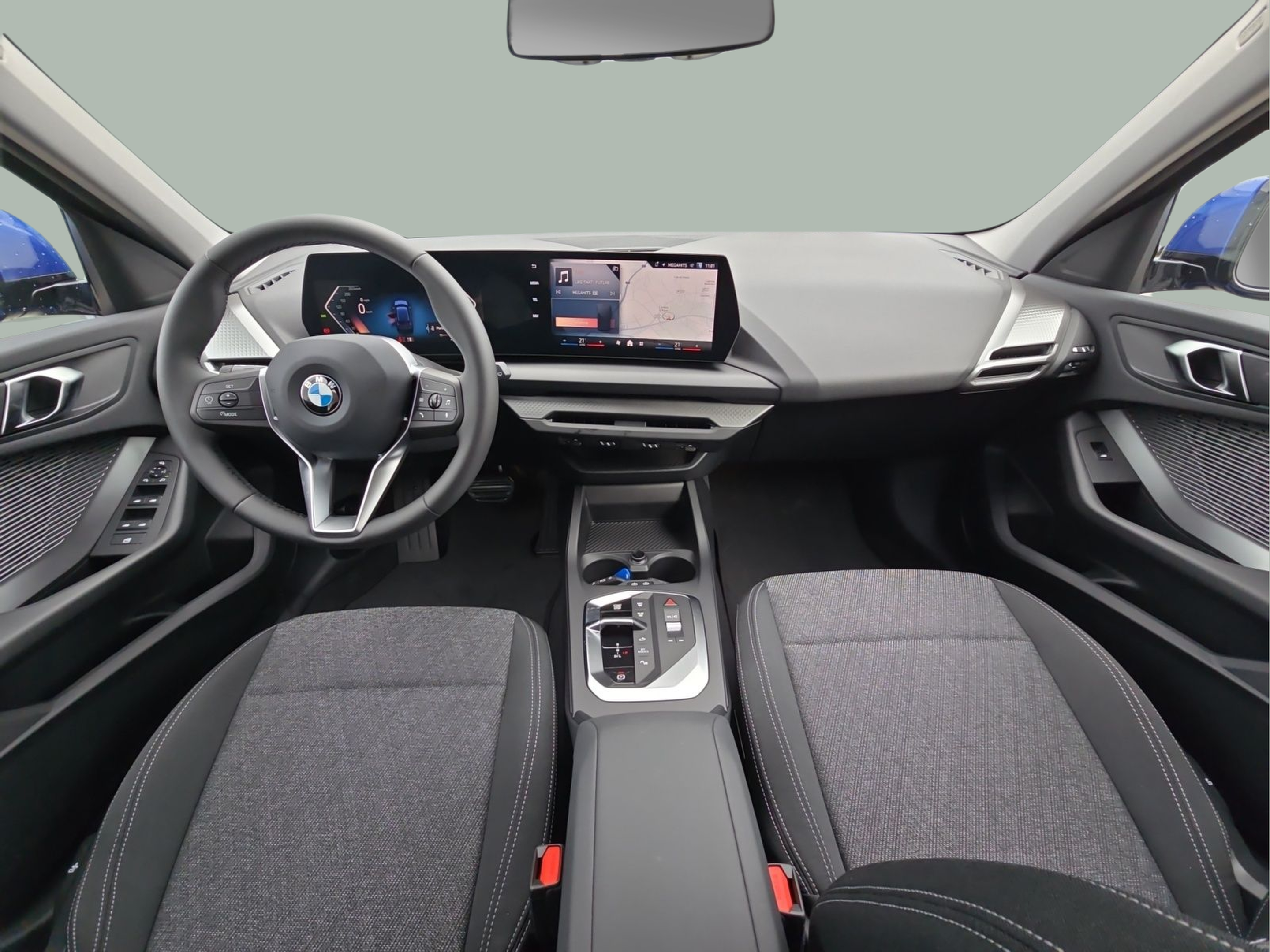 BMW Série 1 116i color Azul. Año 2026. 90KW(122CV). Gasolina. En concesionario MCoutinho Bomcar Leiria de Leiria