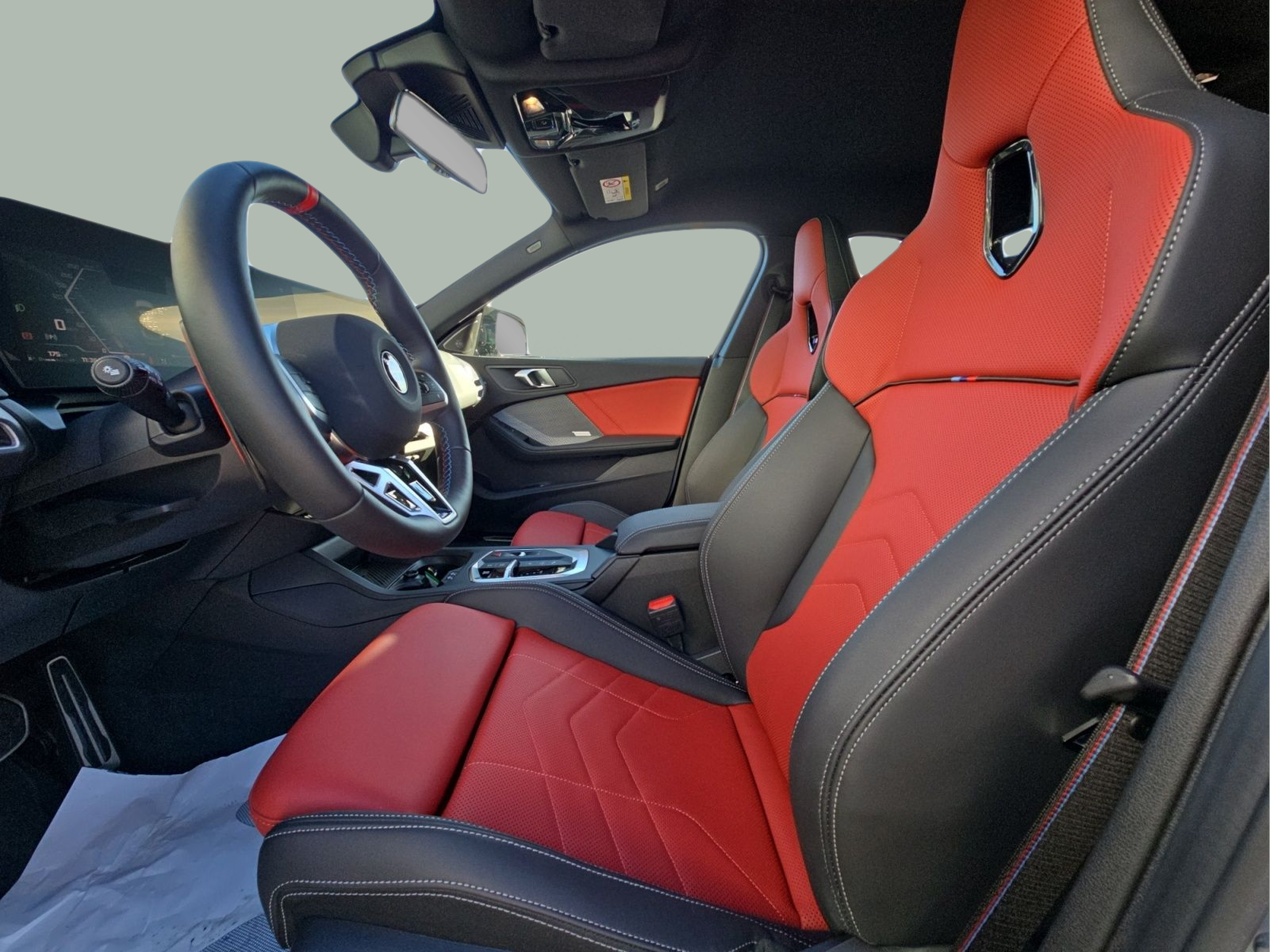 BMW Série 2 M235i Gran Coupe color Gris. Año 2025. 221KW(300CV). Gasolina. En concesionario MCoutinho Bomcar Leiria de Leiria