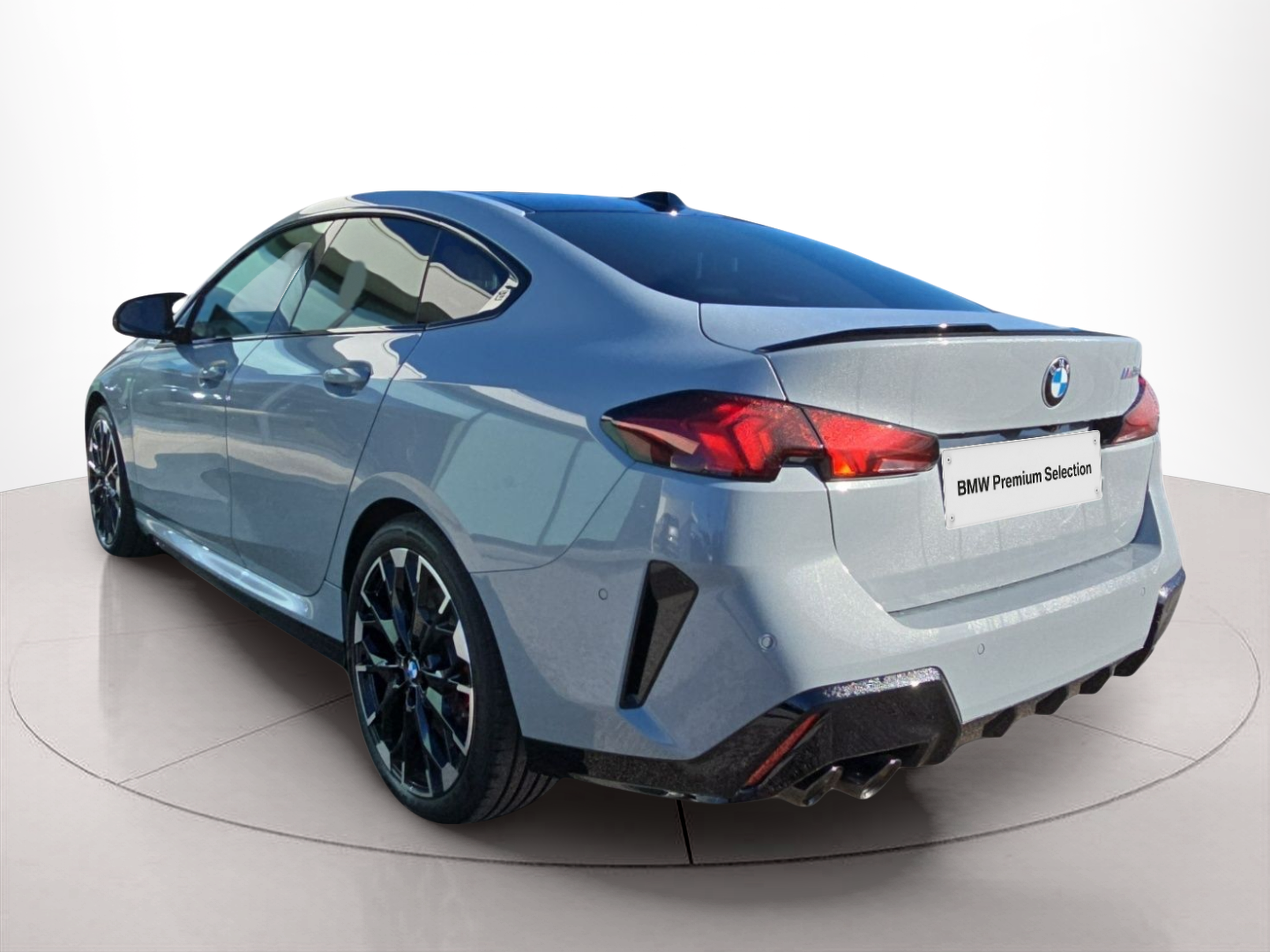 BMW Série 2 M235i Gran Coupe color Gris. Año 2025. 221KW(300CV). Gasolina. En concesionario MCoutinho Bomcar Leiria de Leiria